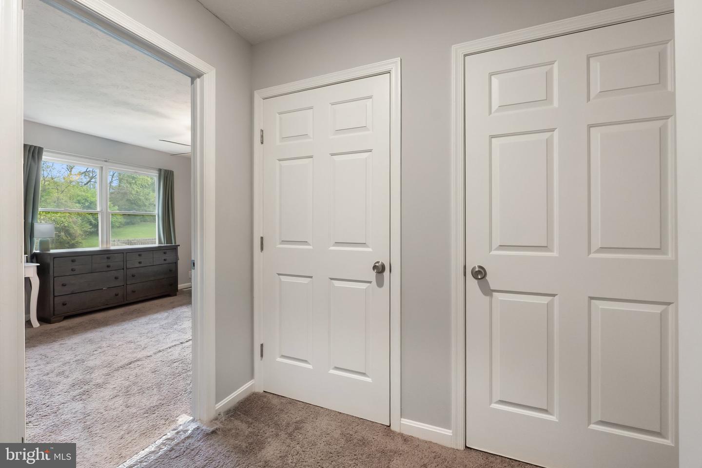 211 Waterbrook Ct