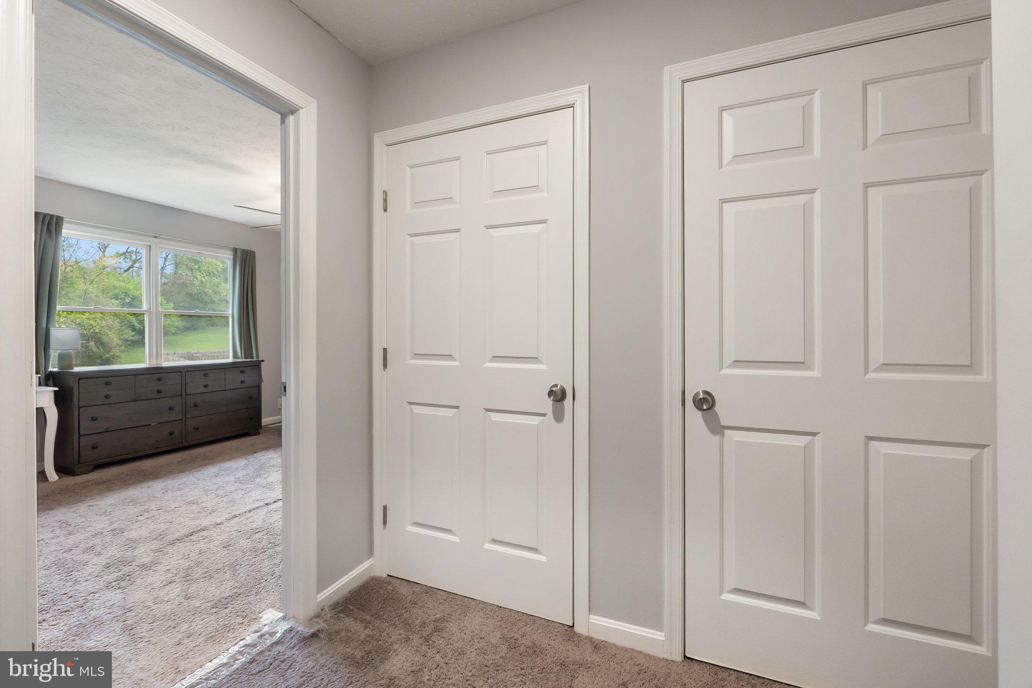 211 Waterbrook Ct