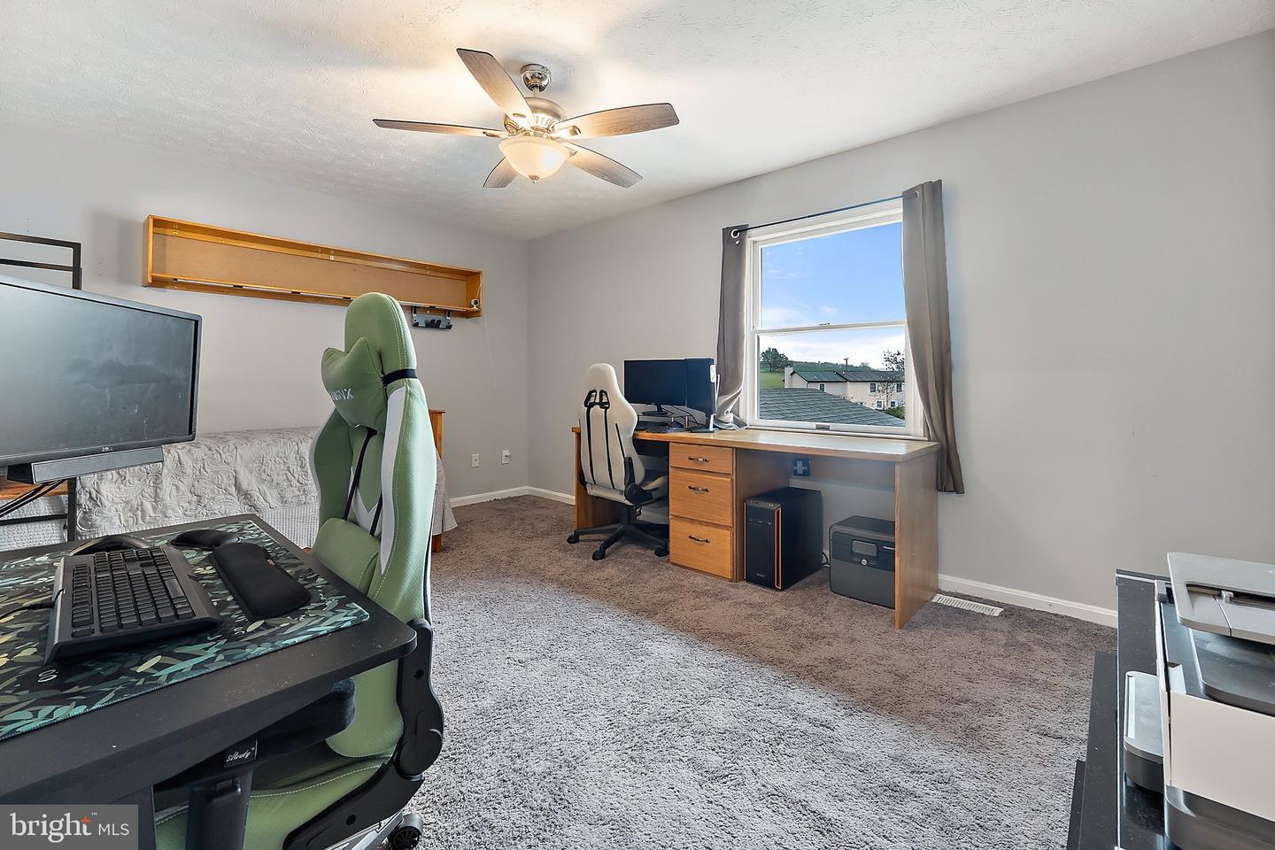 211 Waterbrook Ct