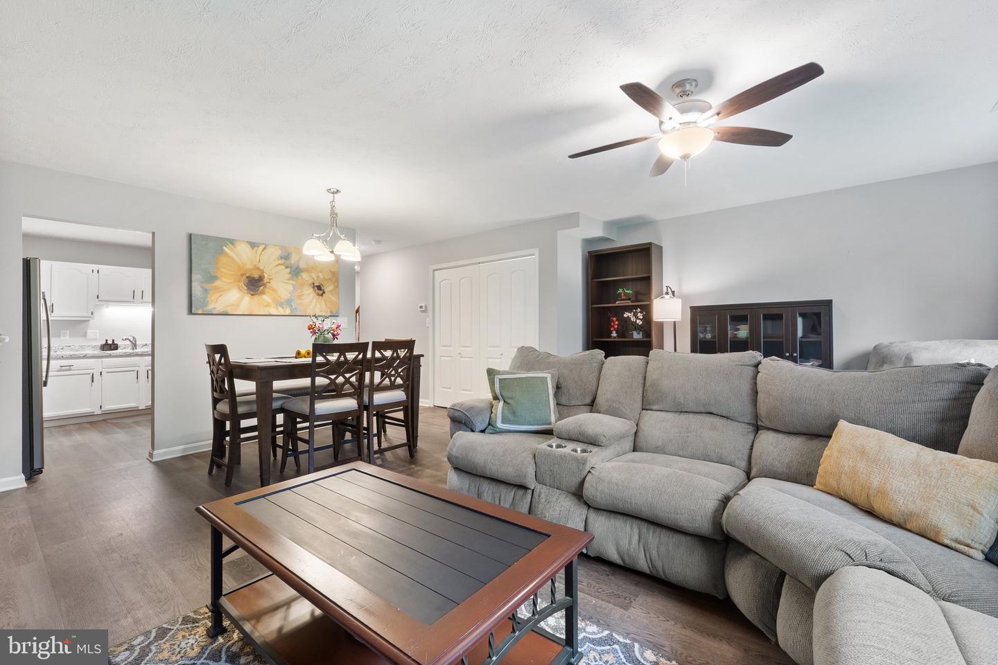 211 Waterbrook Ct