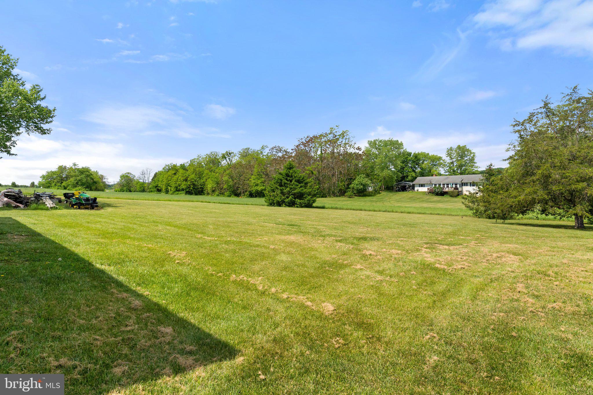 321 Garlic Hollow Rd