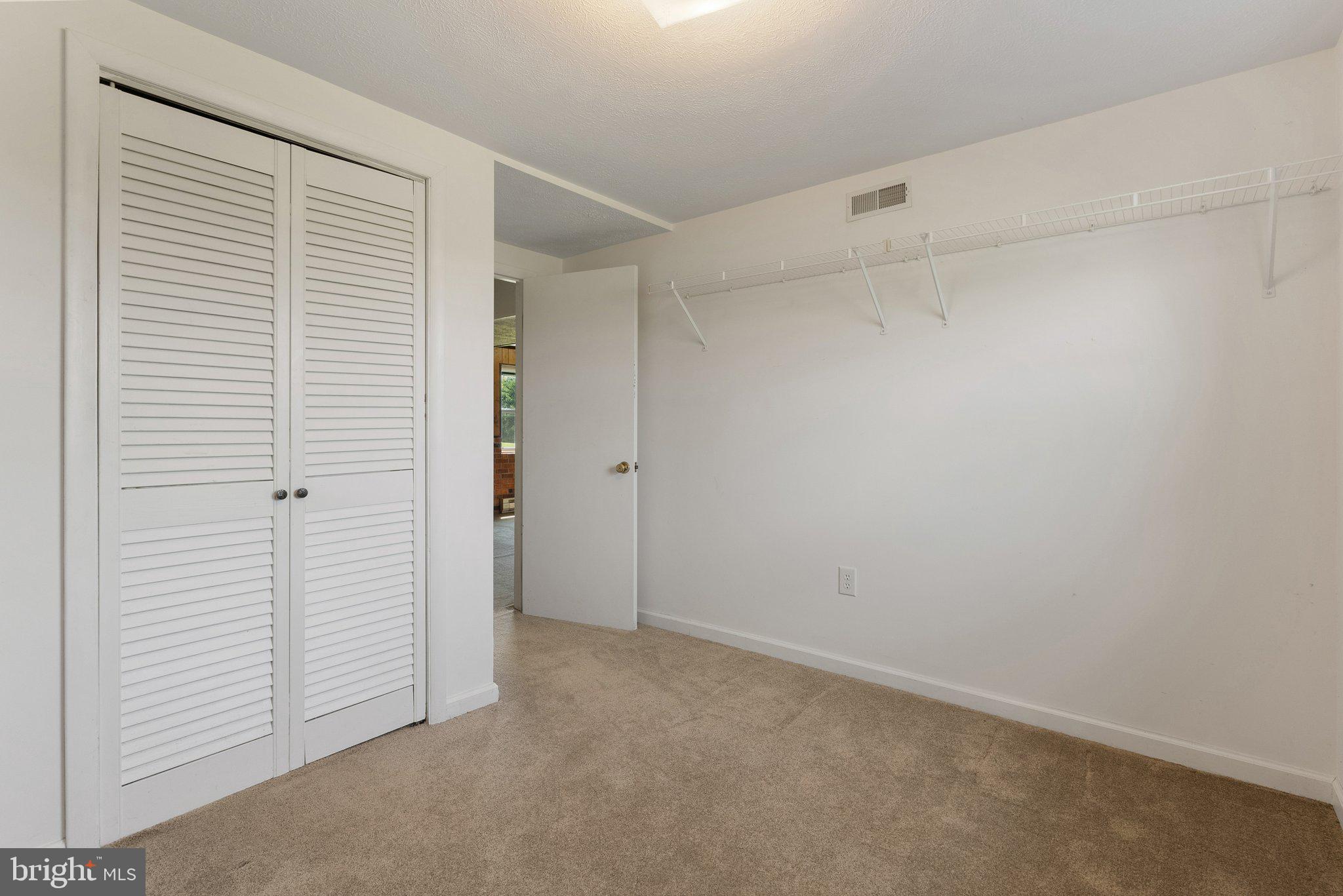 321 Garlic Hollow Rd