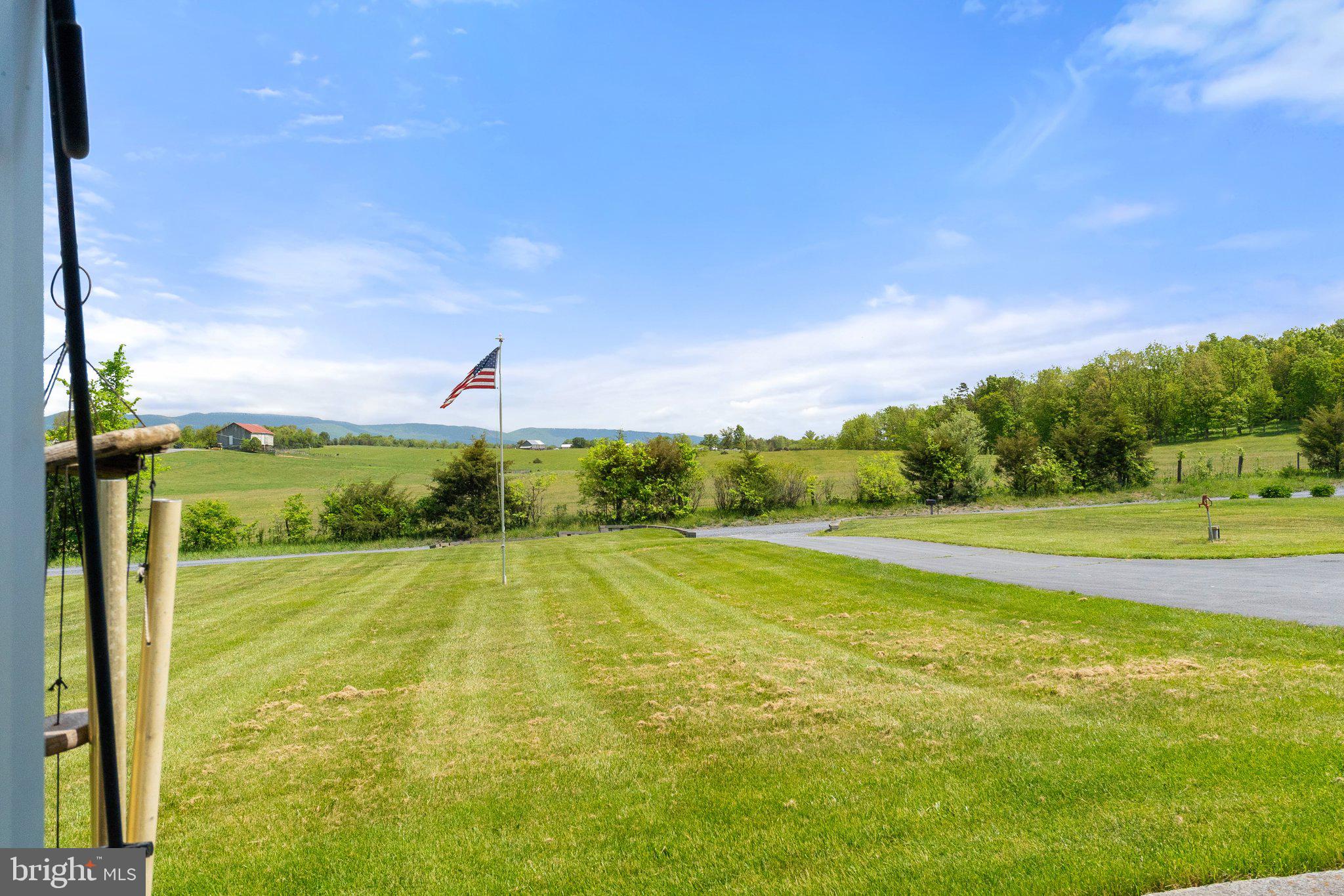 321 Garlic Hollow Rd