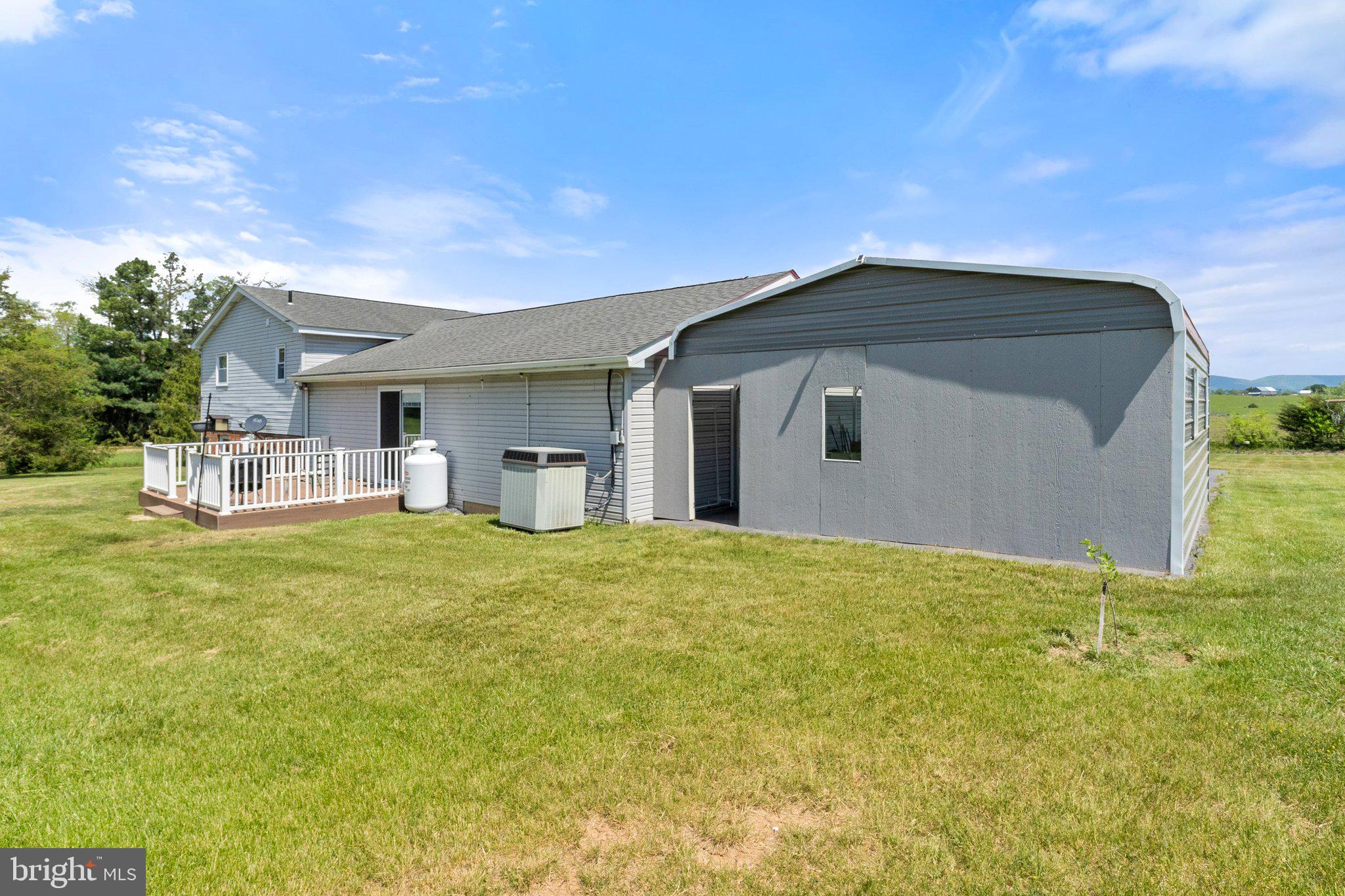 321 Garlic Hollow Rd