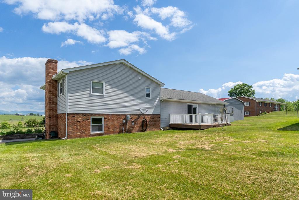 321 Garlic Hollow Rd