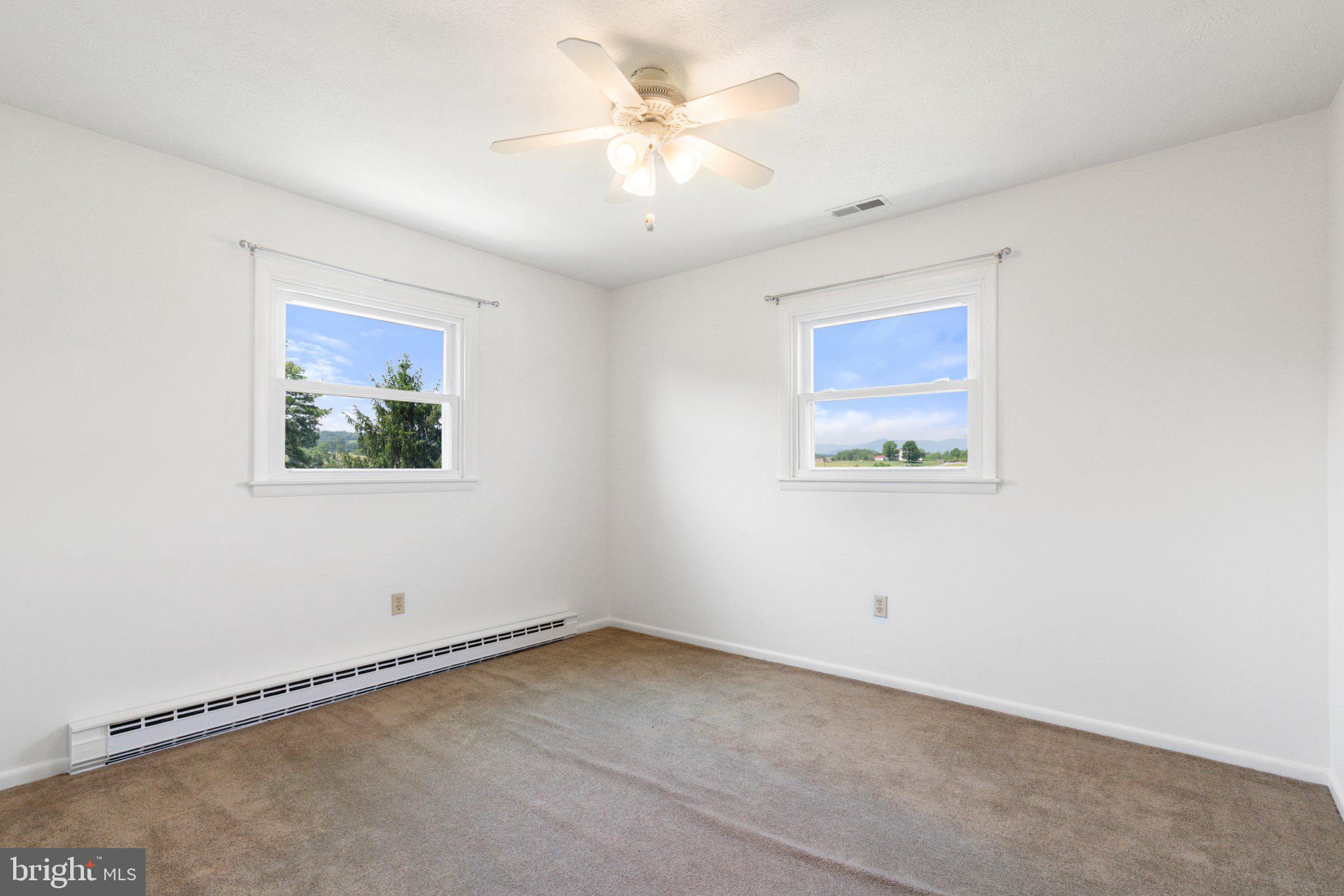 321 Garlic Hollow Rd