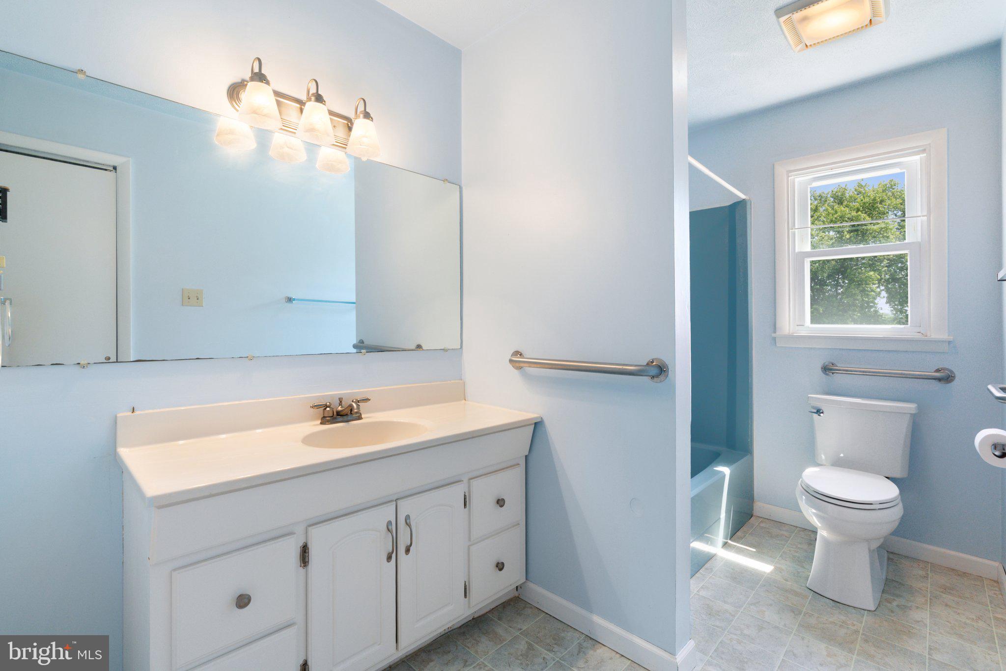 321 Garlic Hollow Rd