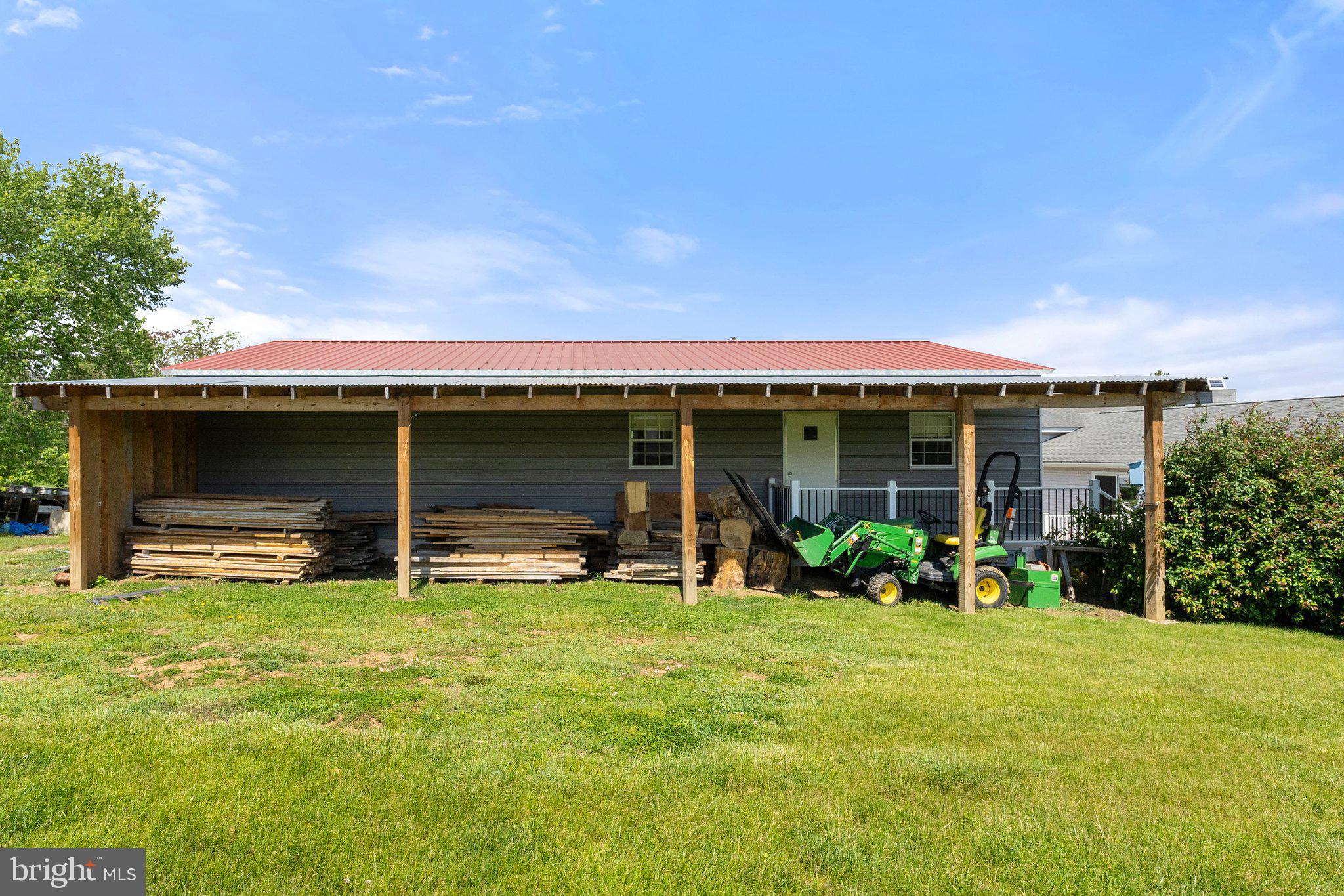 321 Garlic Hollow Rd