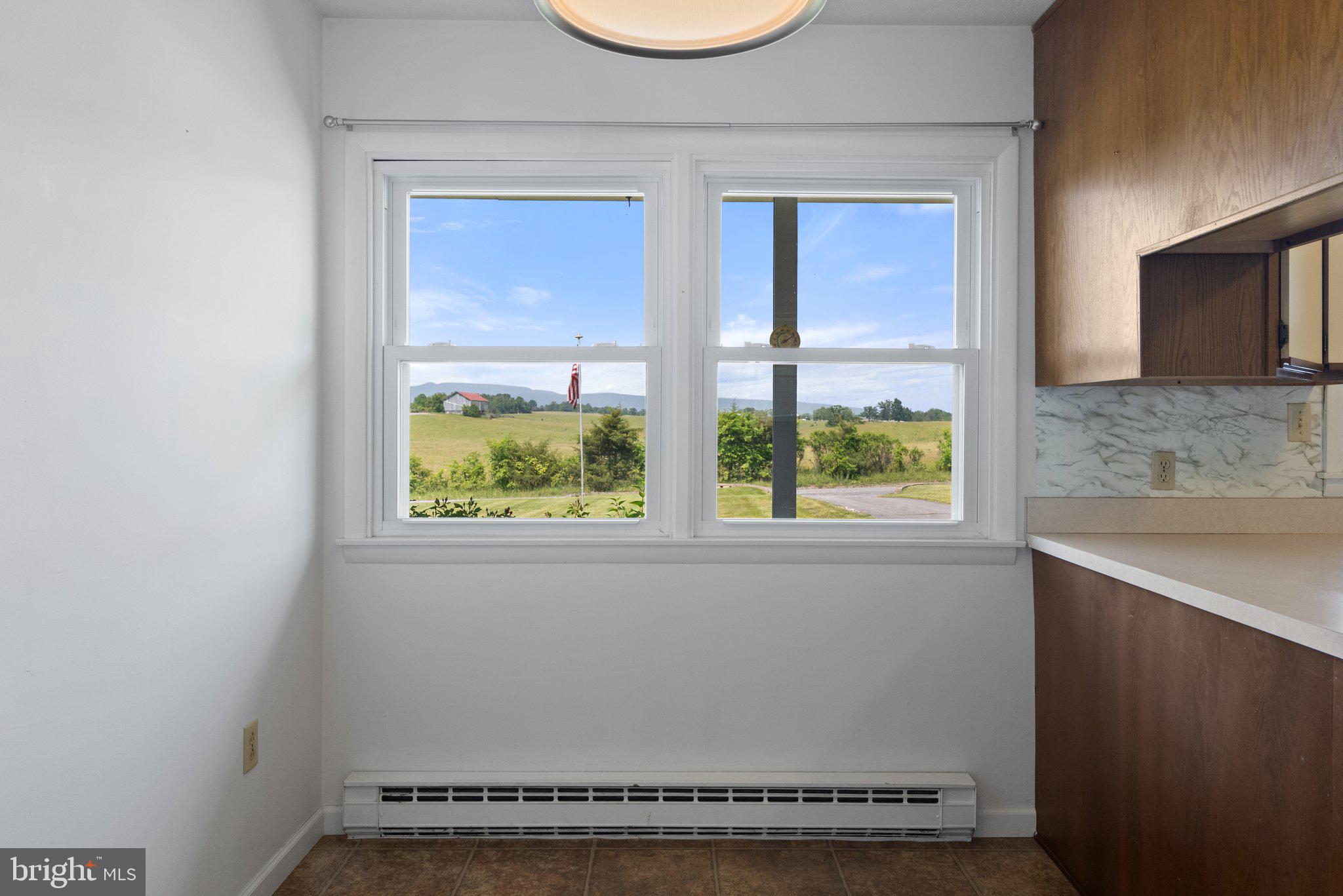 321 Garlic Hollow Rd