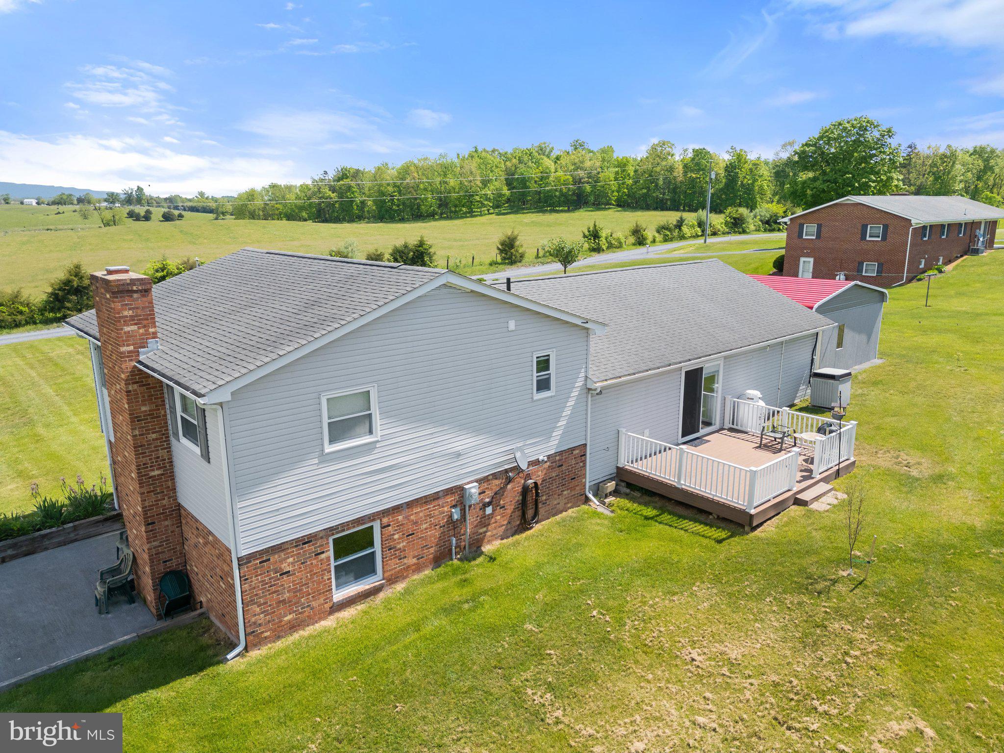 321 Garlic Hollow Rd