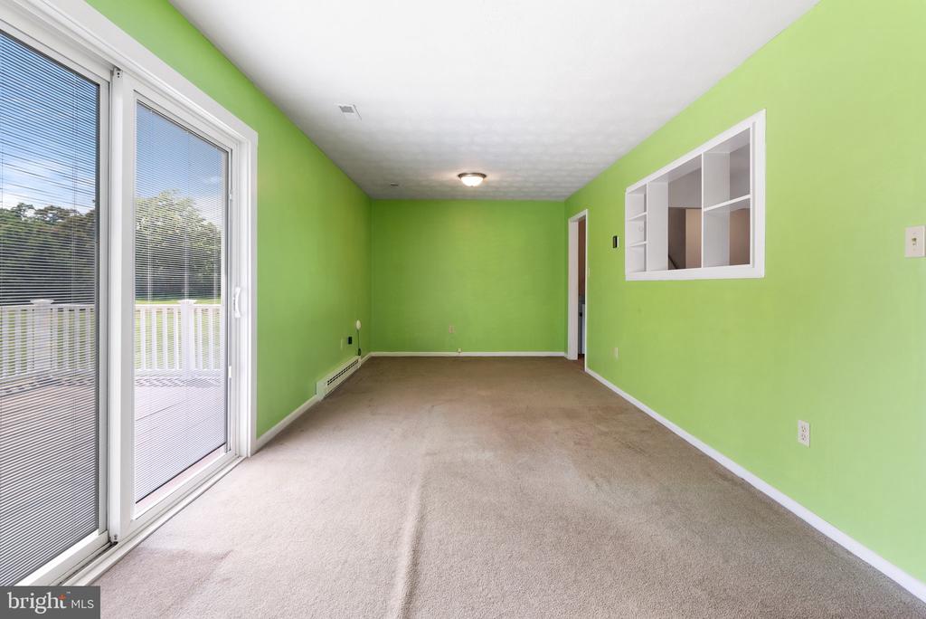 321 Garlic Hollow Rd