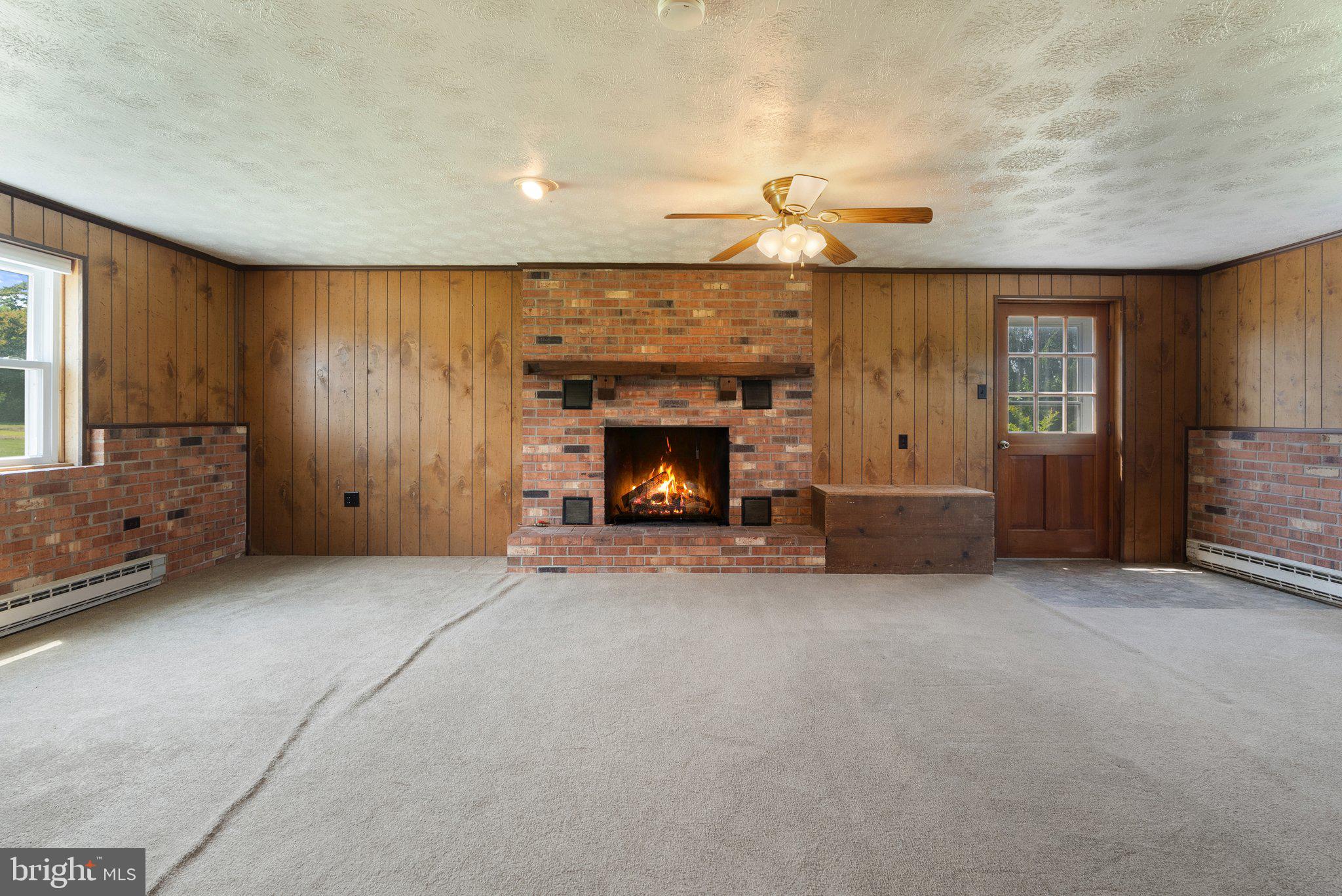 321 Garlic Hollow Rd