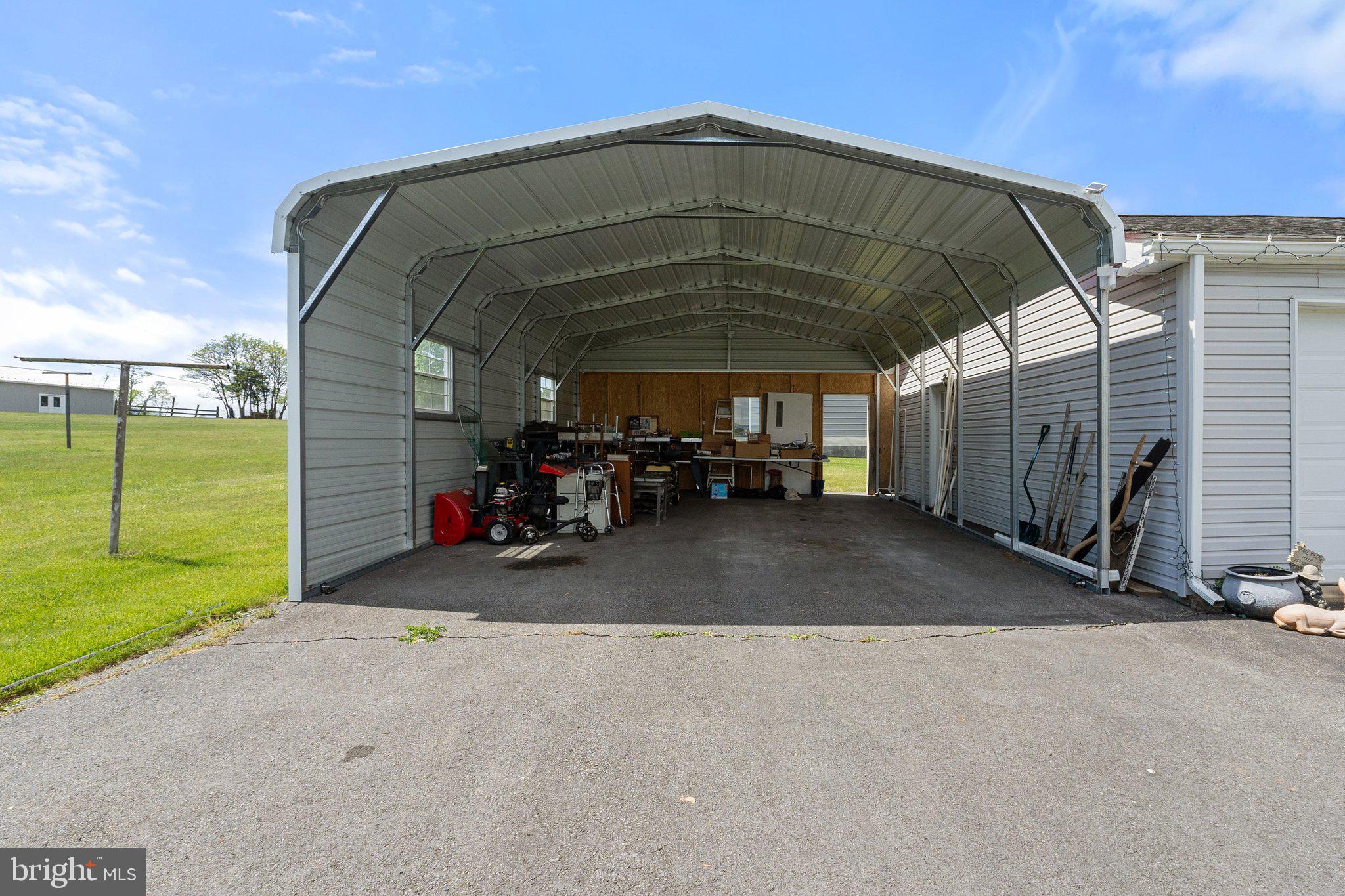 321 Garlic Hollow Rd