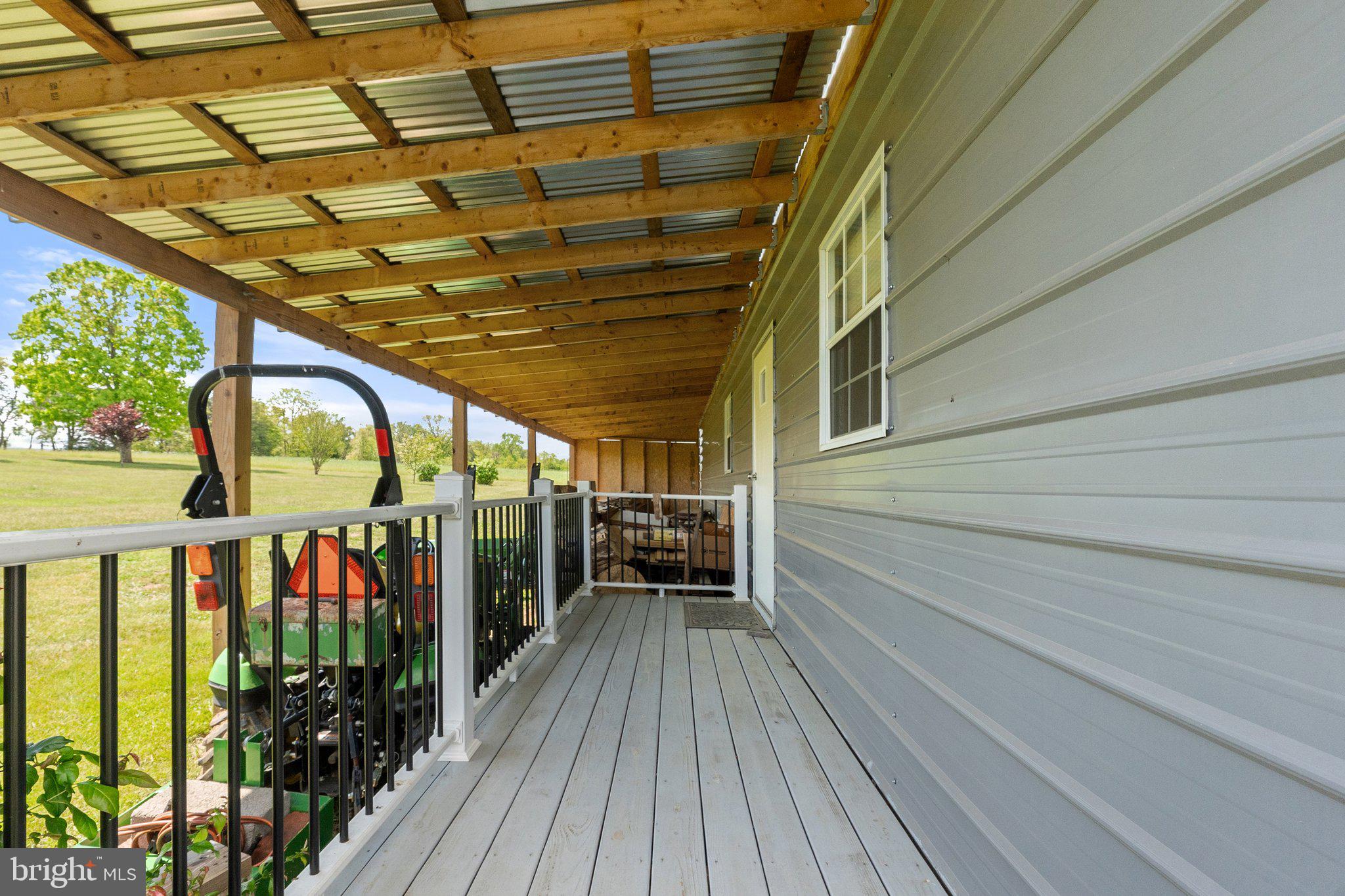 321 Garlic Hollow Rd