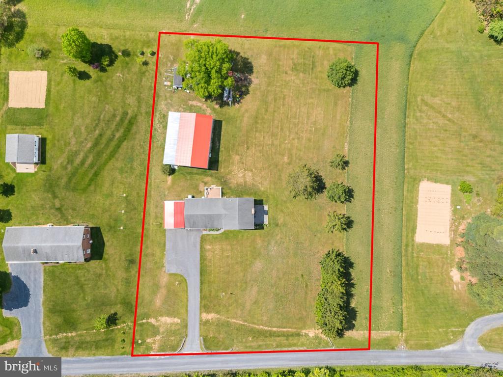 321 Garlic Hollow Rd