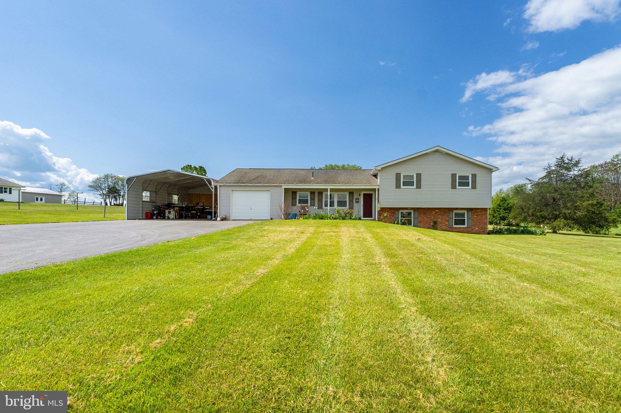 321 Garlic Hollow Rd