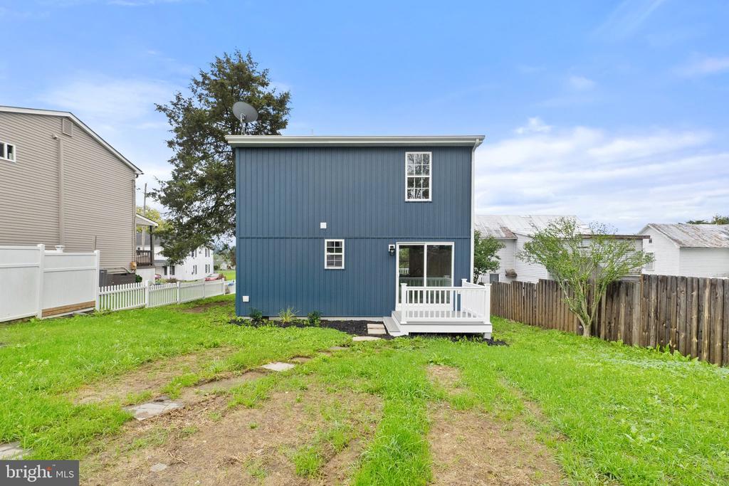 558 BRANCH STREET