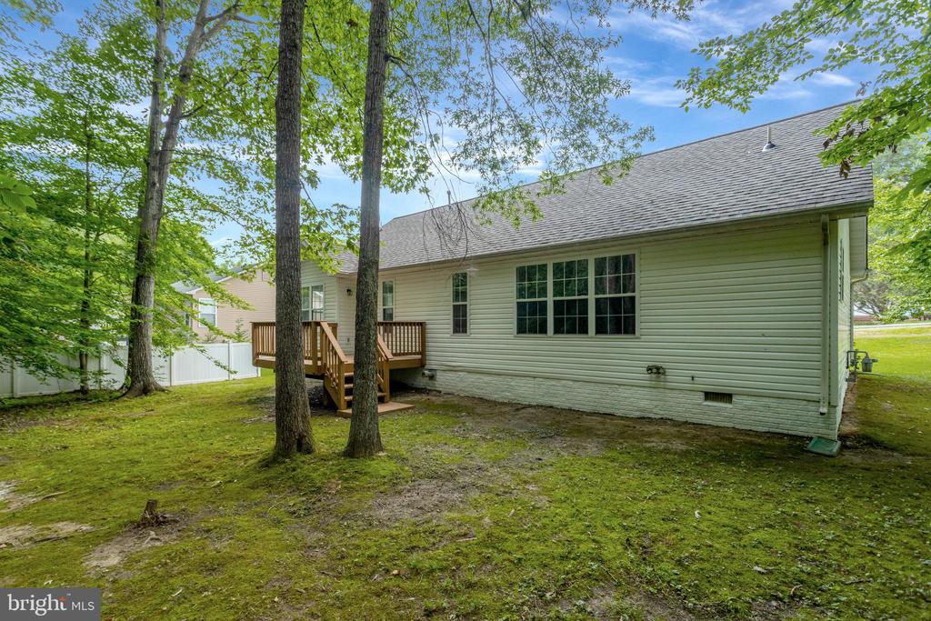 6104 Loriella Park Dr