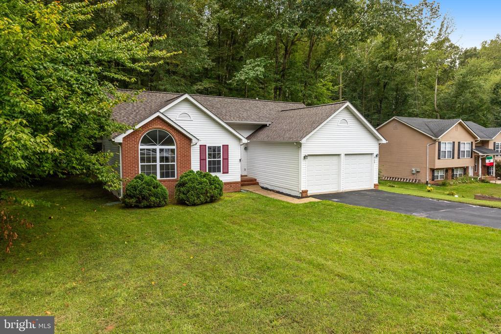 6104 Loriella Park Dr