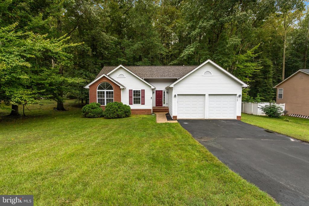 6104 Loriella Park Dr