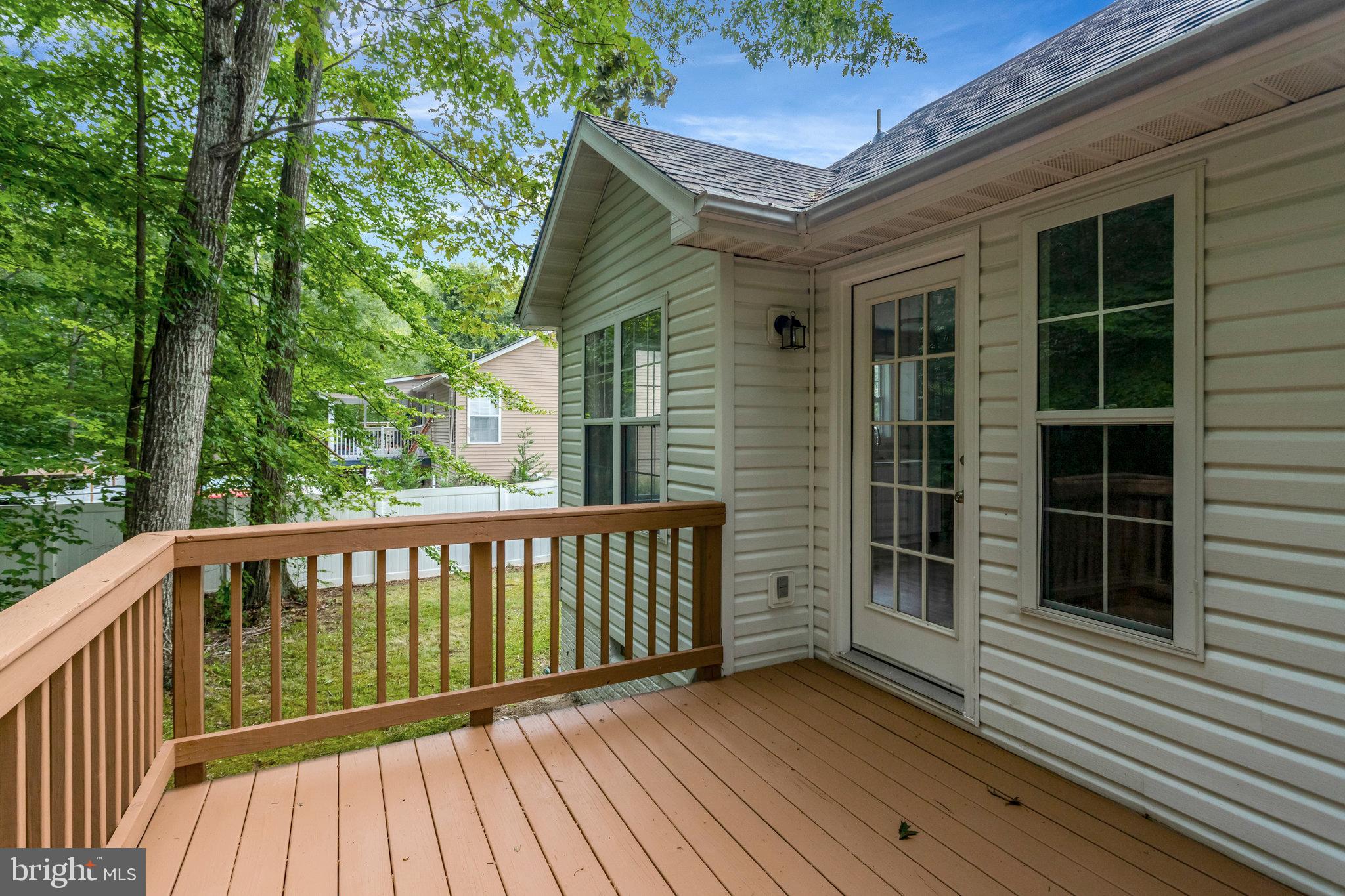 6104 Loriella Park Dr