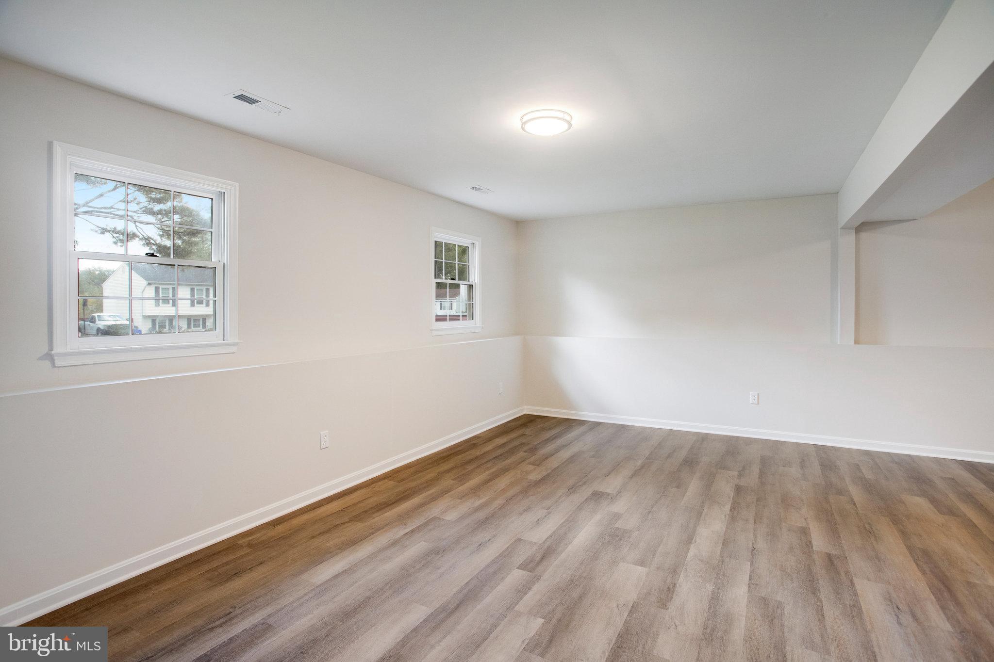 11802 Ashwood Ct