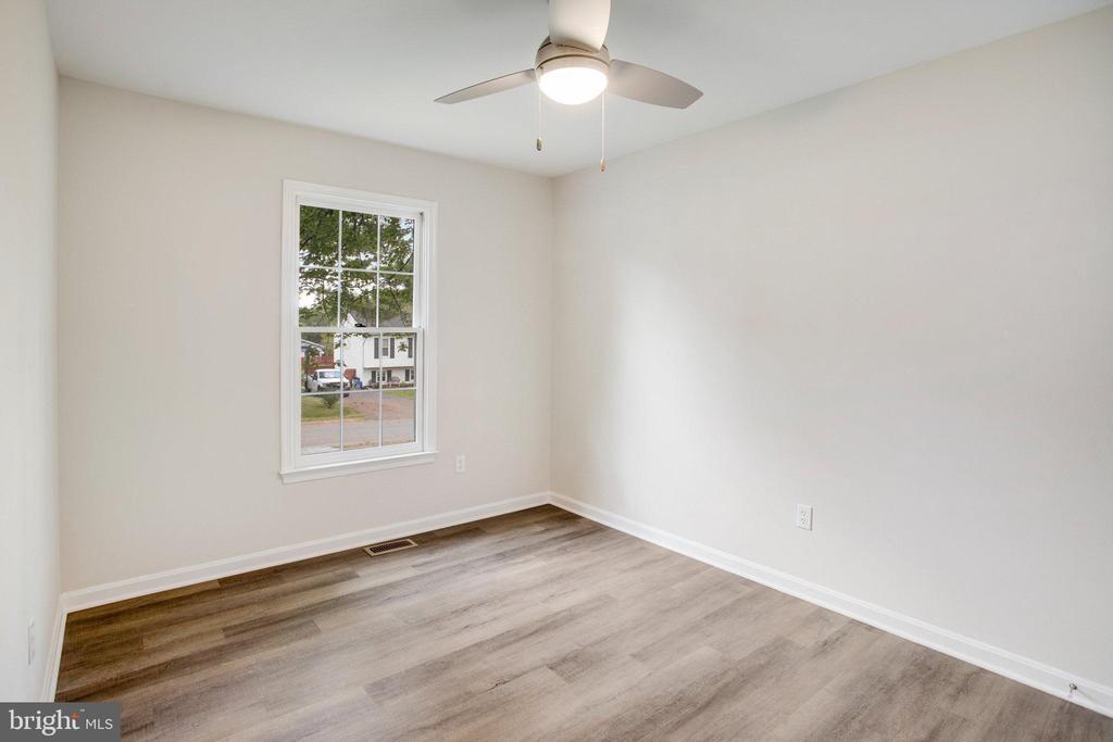 11802 Ashwood Ct