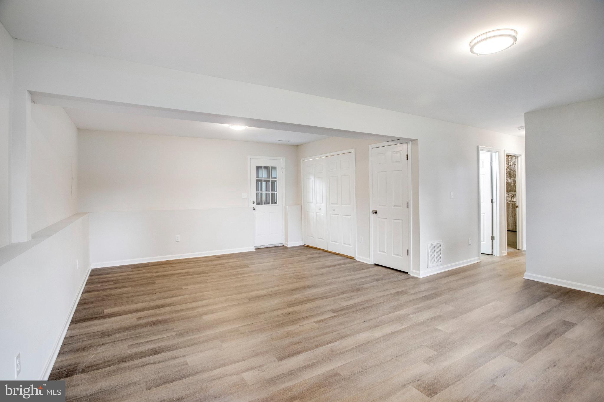 11802 Ashwood Ct