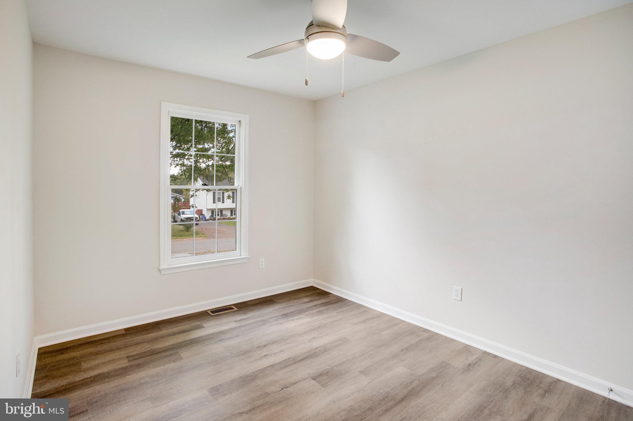 11802 Ashwood Ct