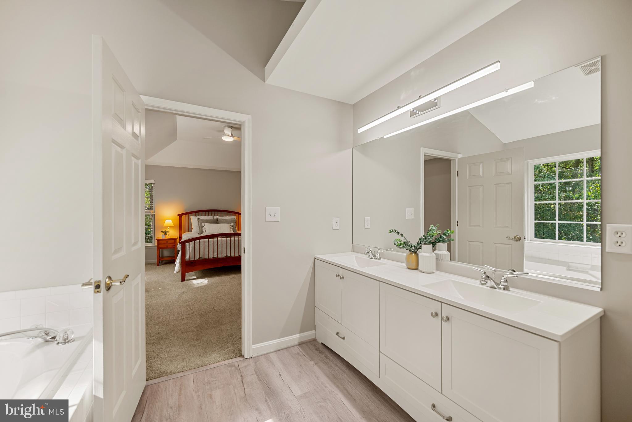 4120 DARTMOOR COURT