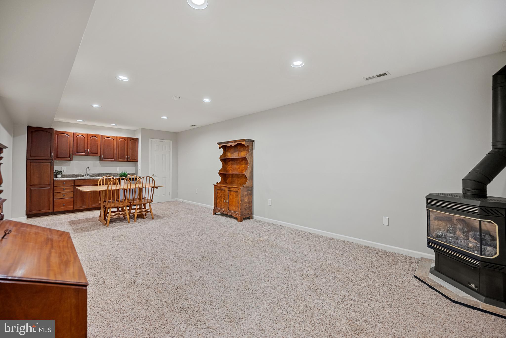 4120 DARTMOOR COURT