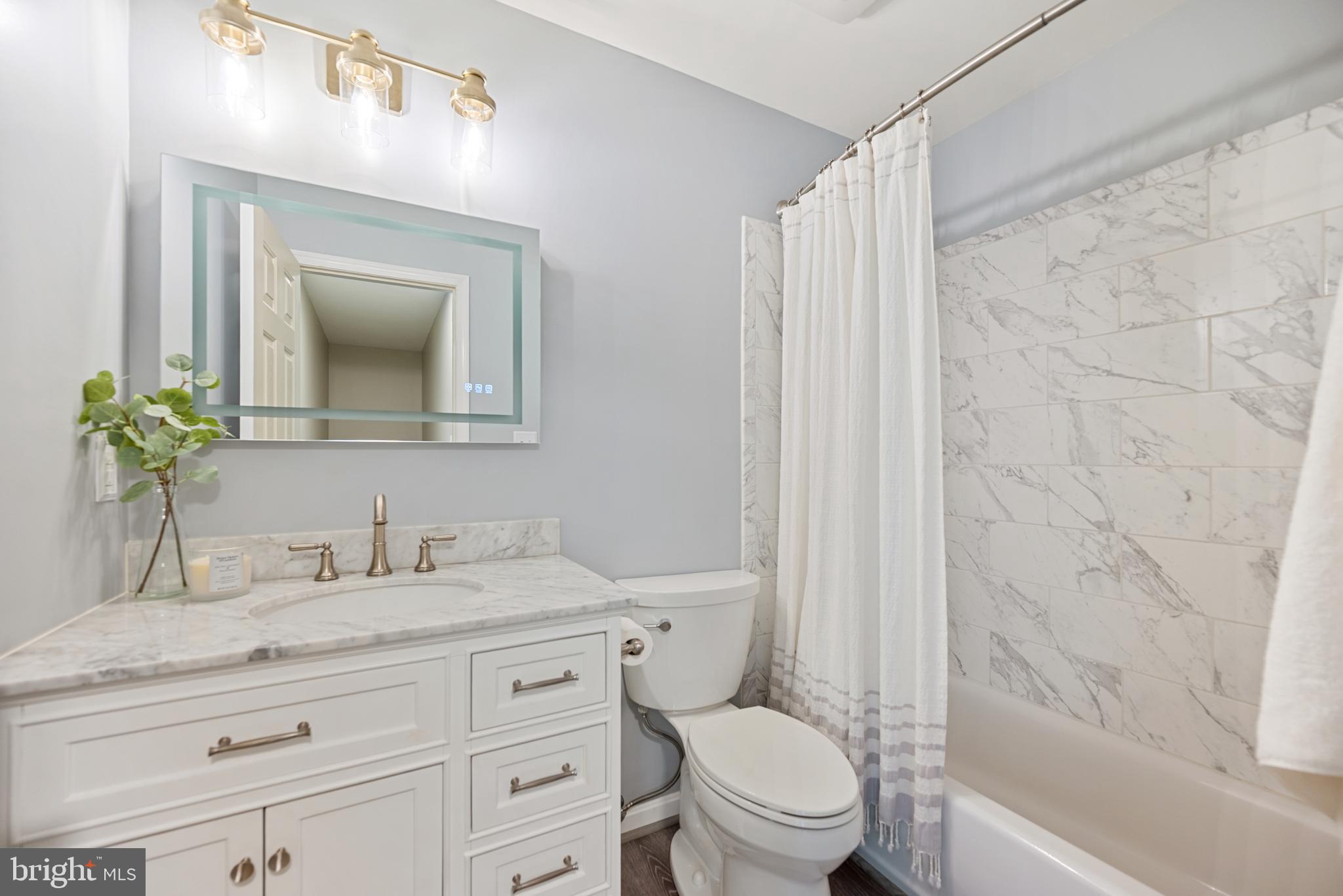 4120 DARTMOOR COURT