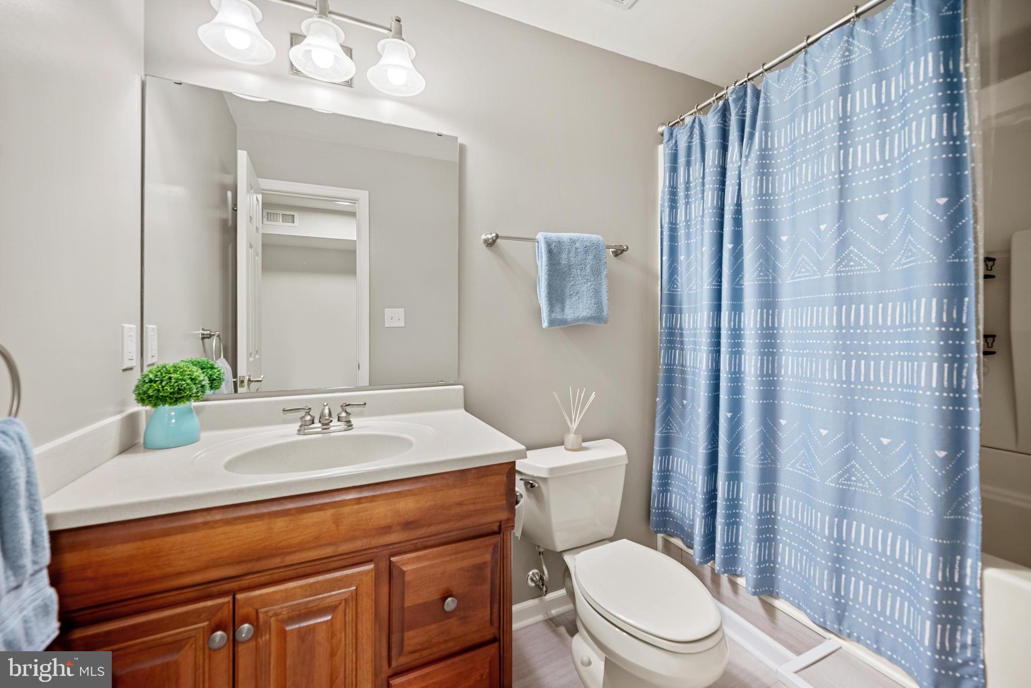 4120 DARTMOOR COURT