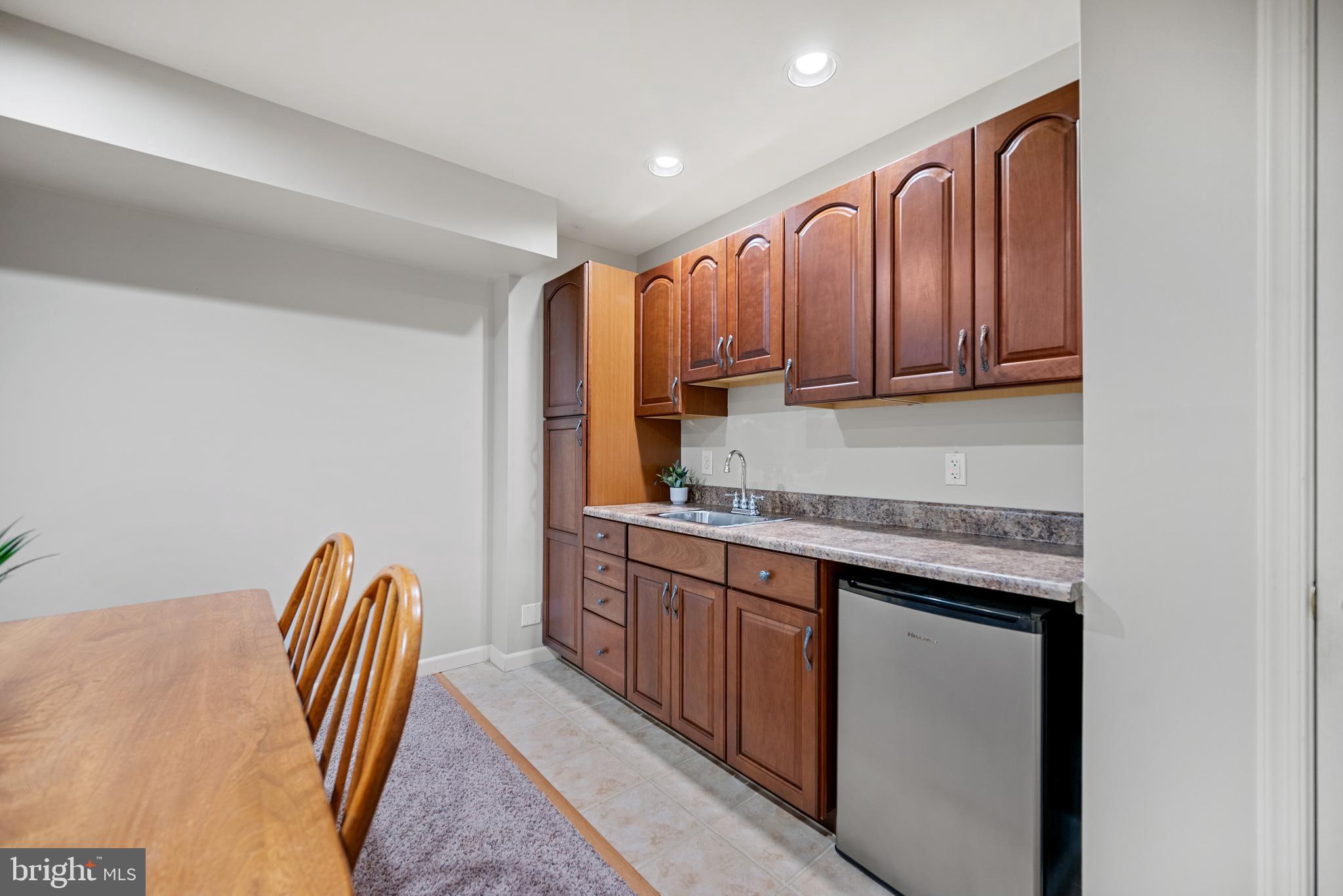 4120 DARTMOOR COURT