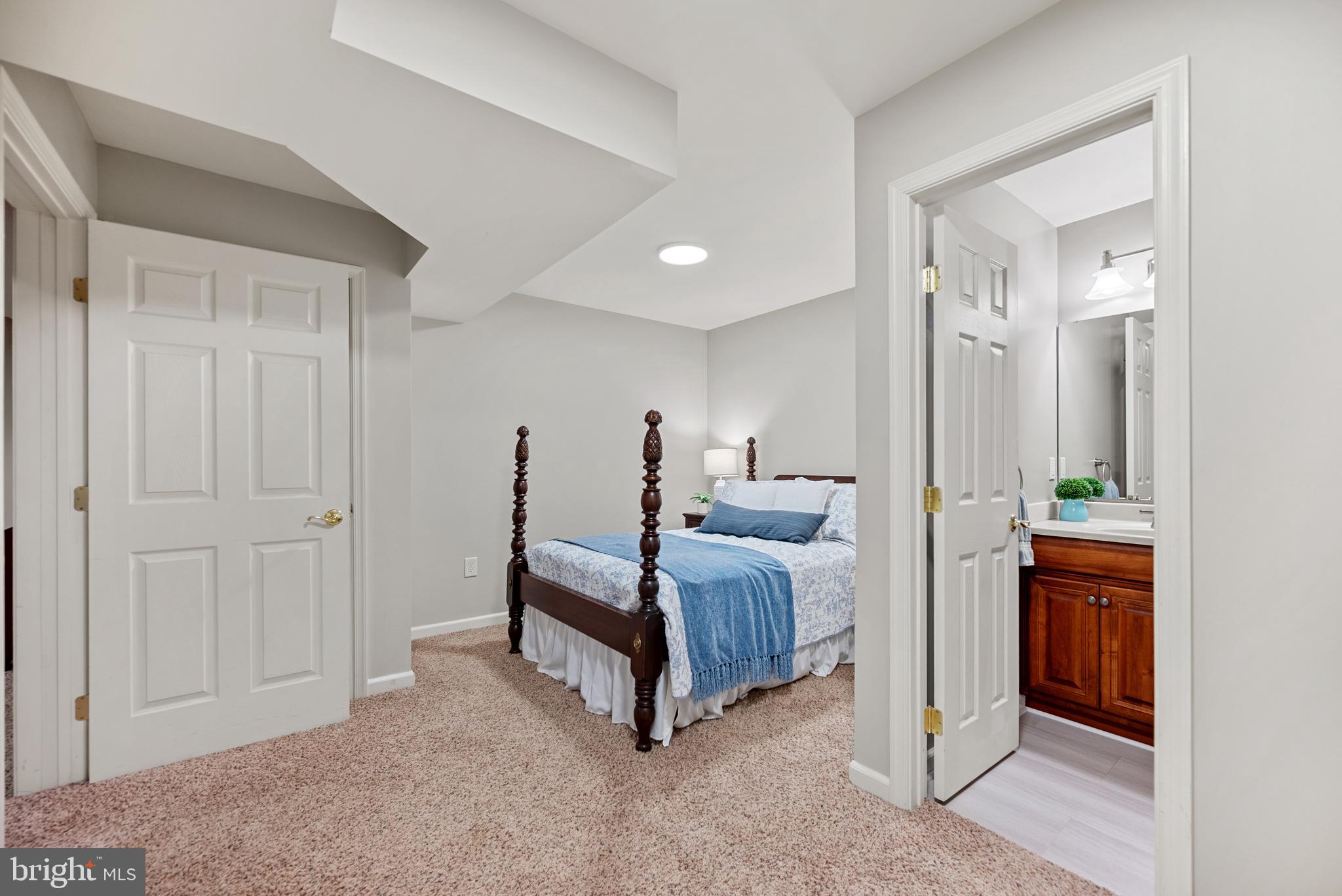 4120 DARTMOOR COURT