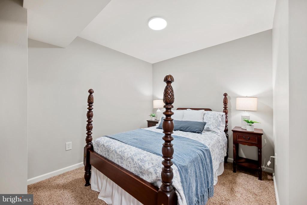 4120 DARTMOOR COURT