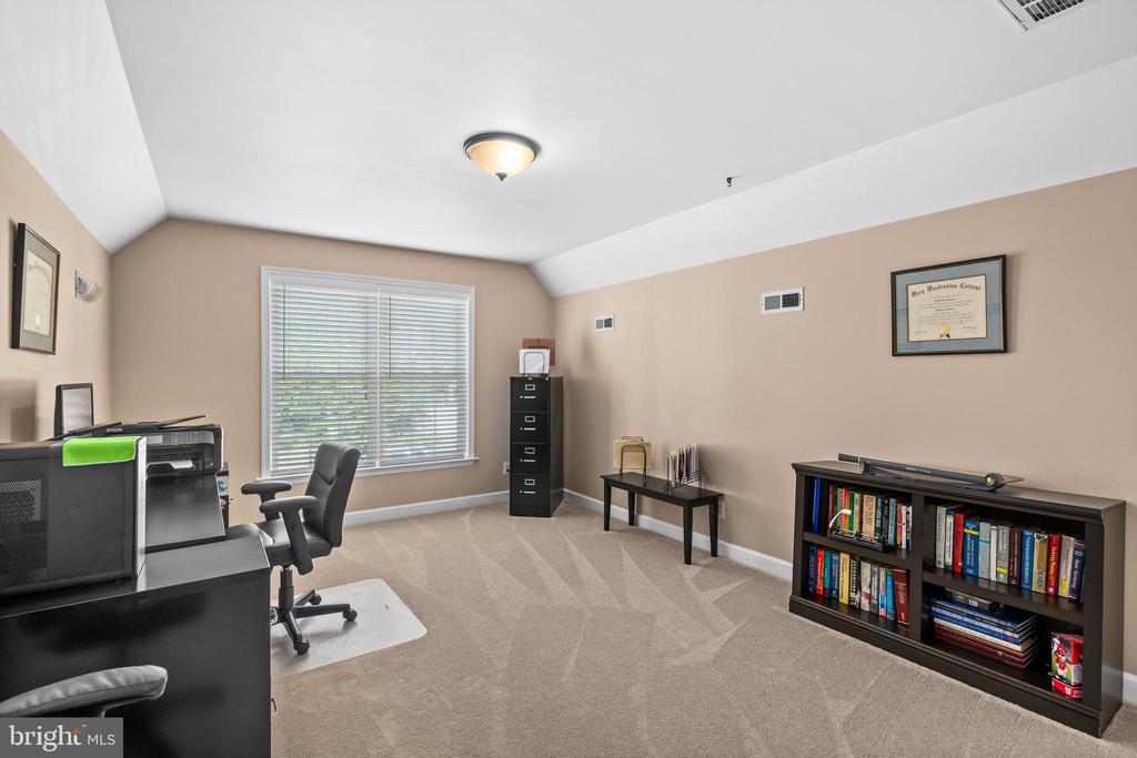 10202 SPRING CREEK DRIVE