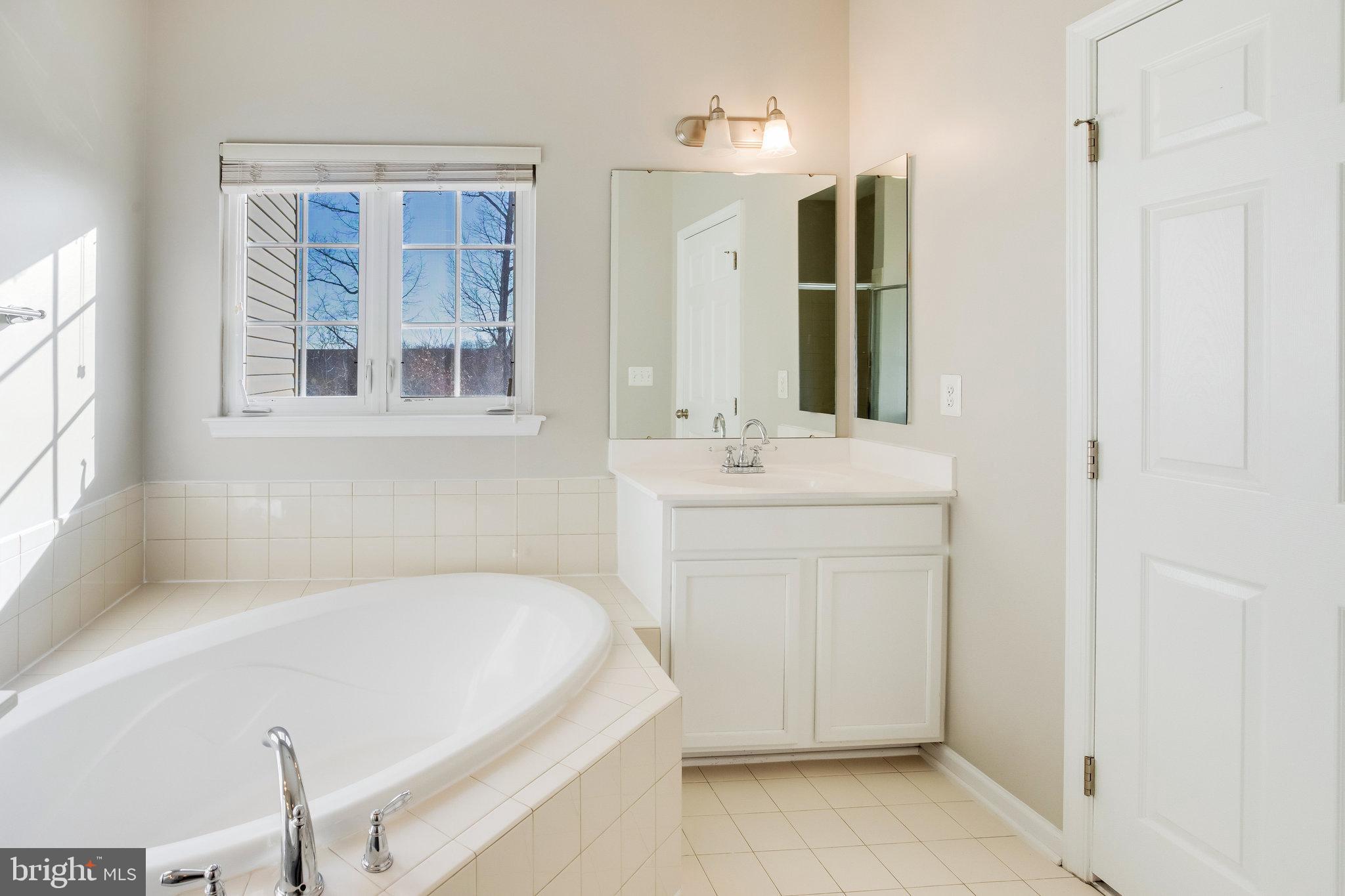 62 Hunting Creek LANE