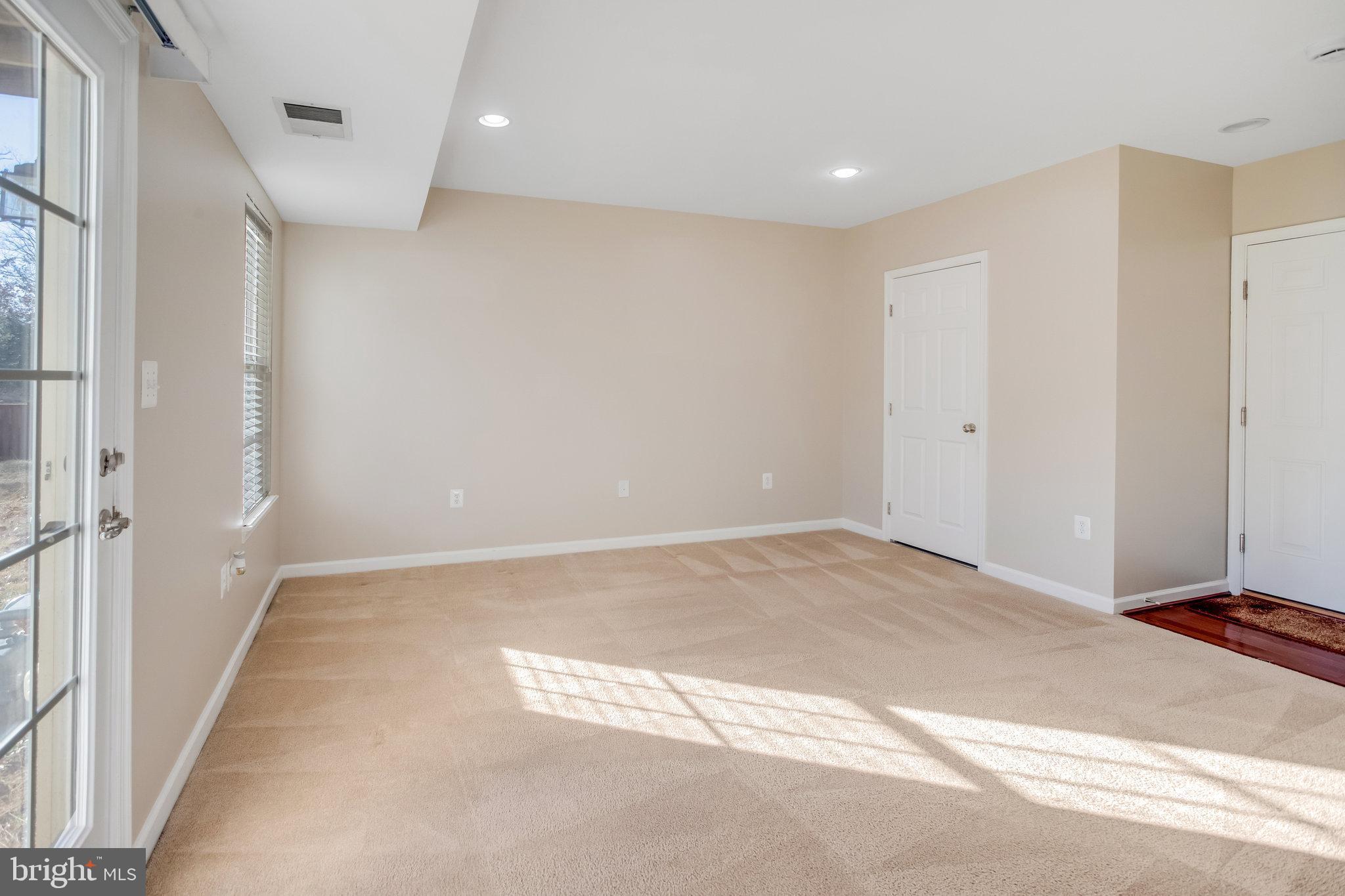62 Hunting Creek LANE