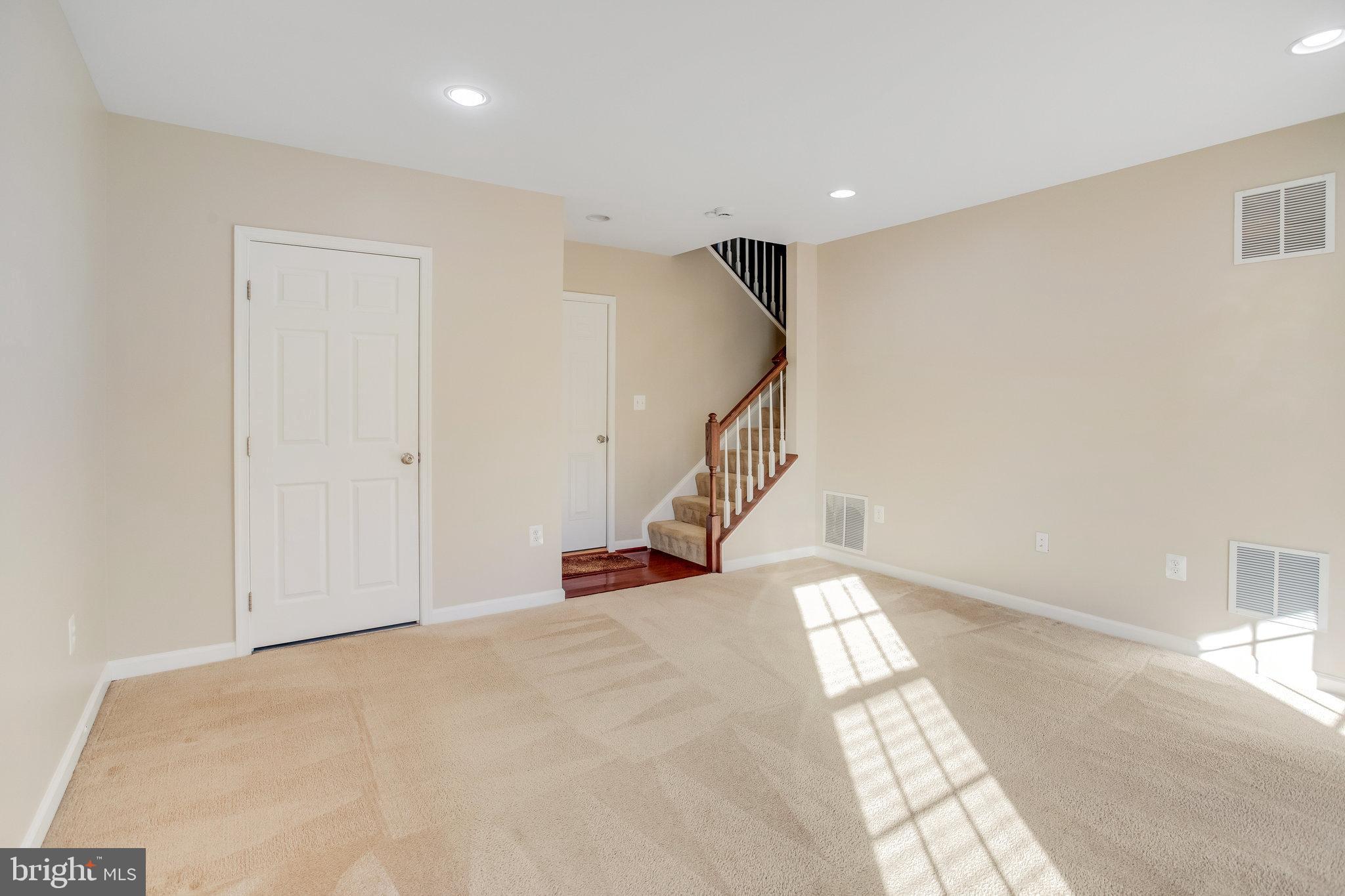 62 Hunting Creek LANE