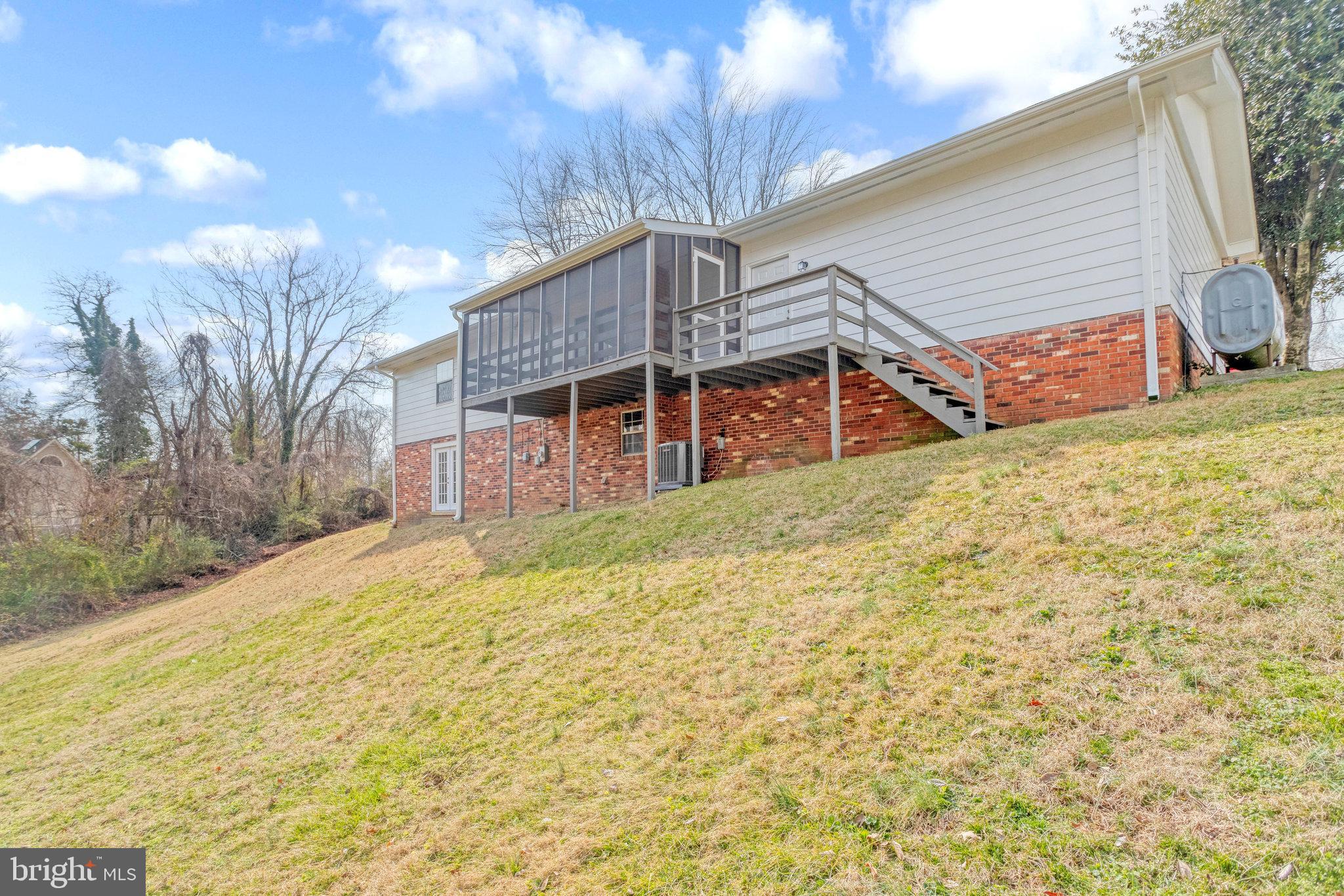 573 Melchers Dr