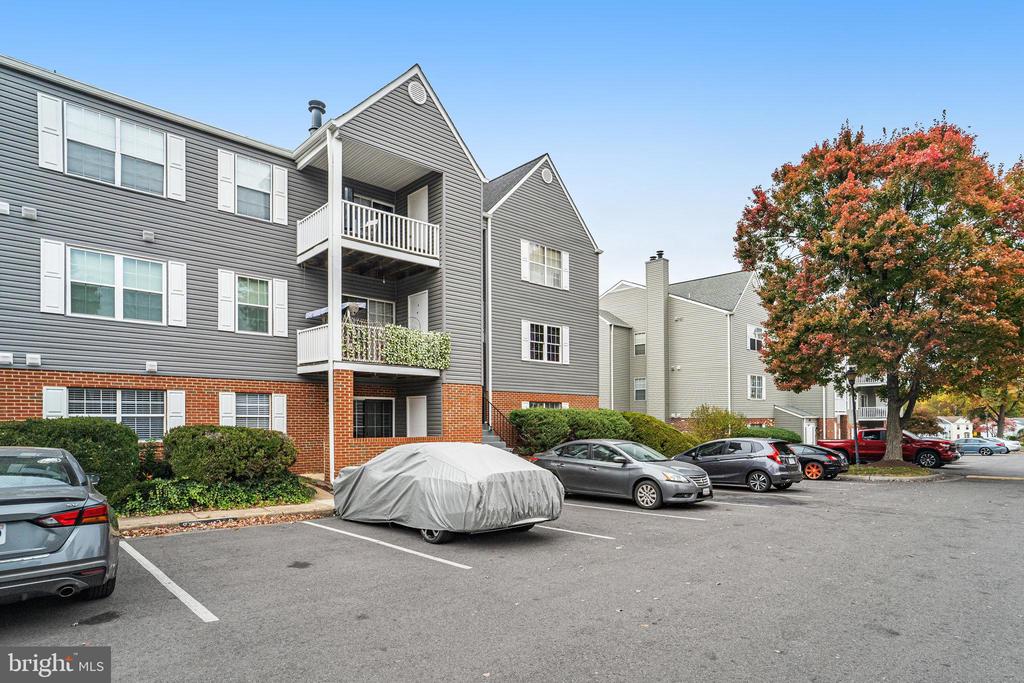 202 GROSVENOR LANE 71