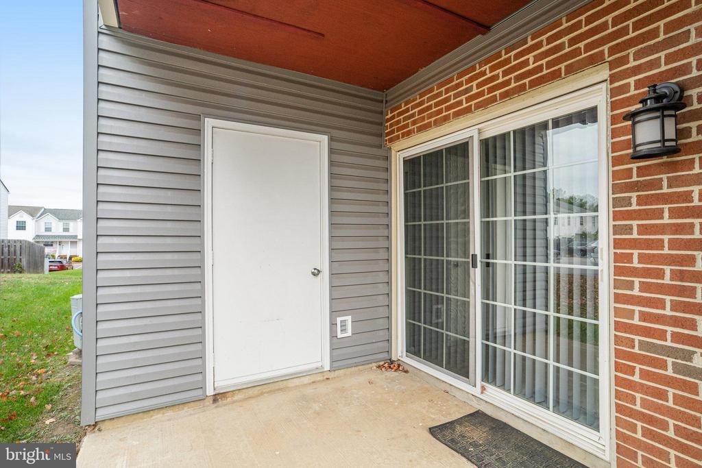 202 GROSVENOR LANE 71