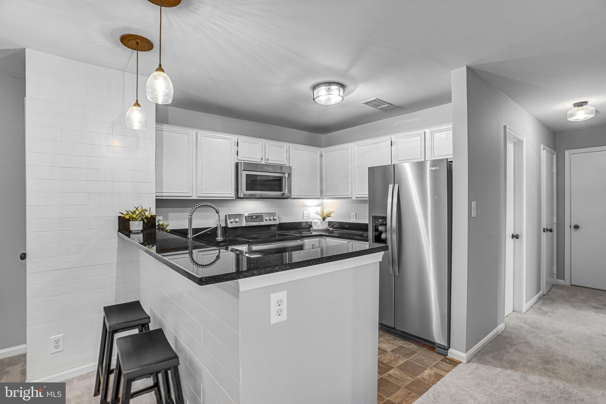 202 GROSVENOR LANE 71