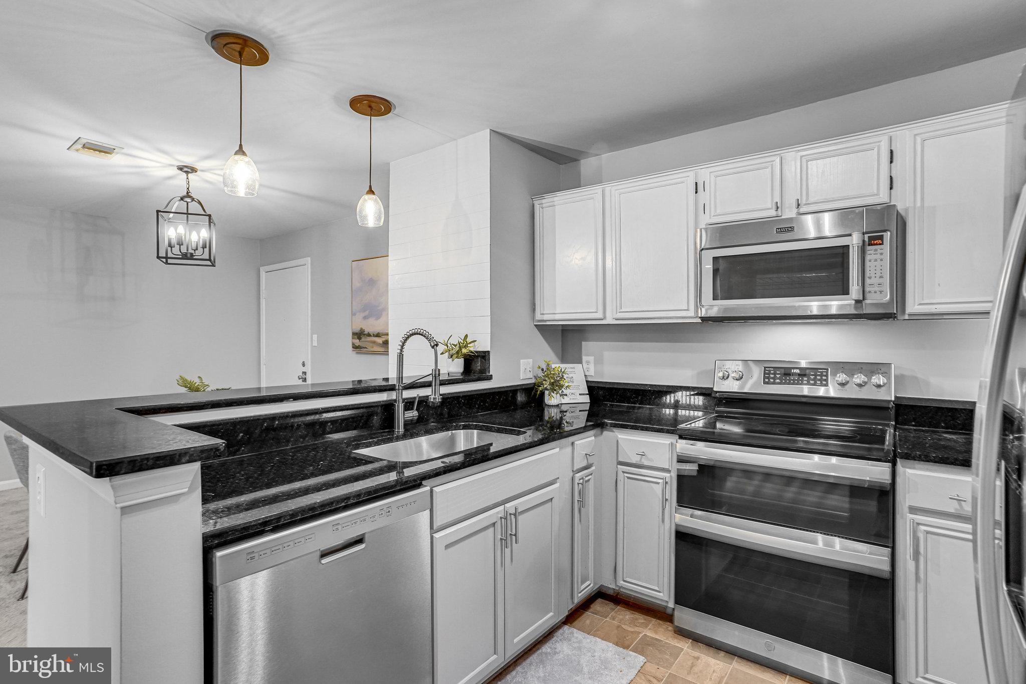 202 GROSVENOR LANE 71