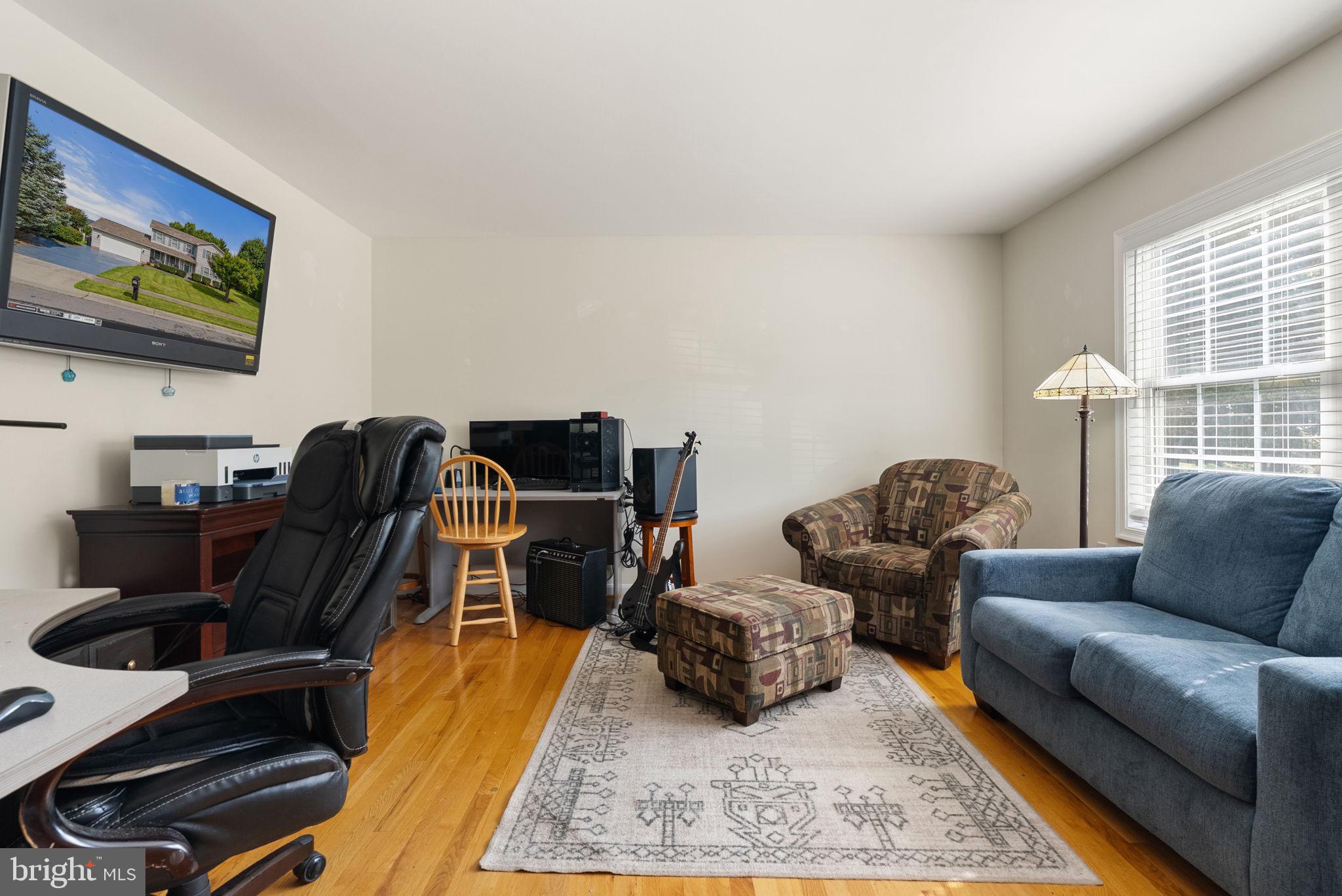 2623 Middle Rd