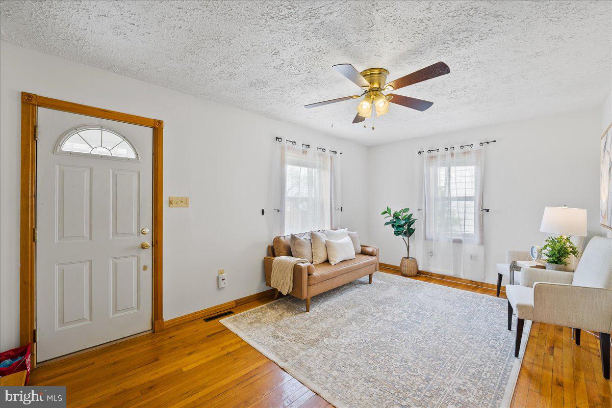 427 Duncan Ave