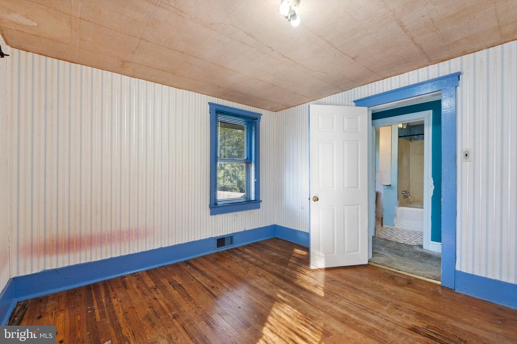 125 W 11th St