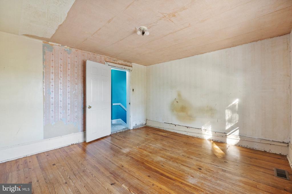 125 W 11th St