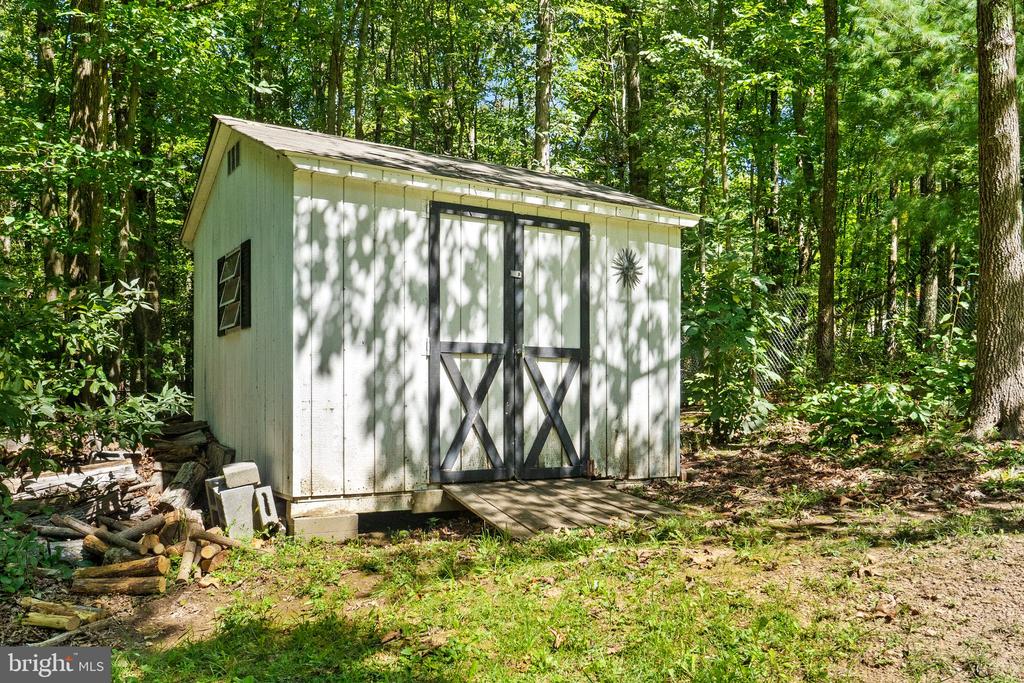 174 Twin Pond View Dr
